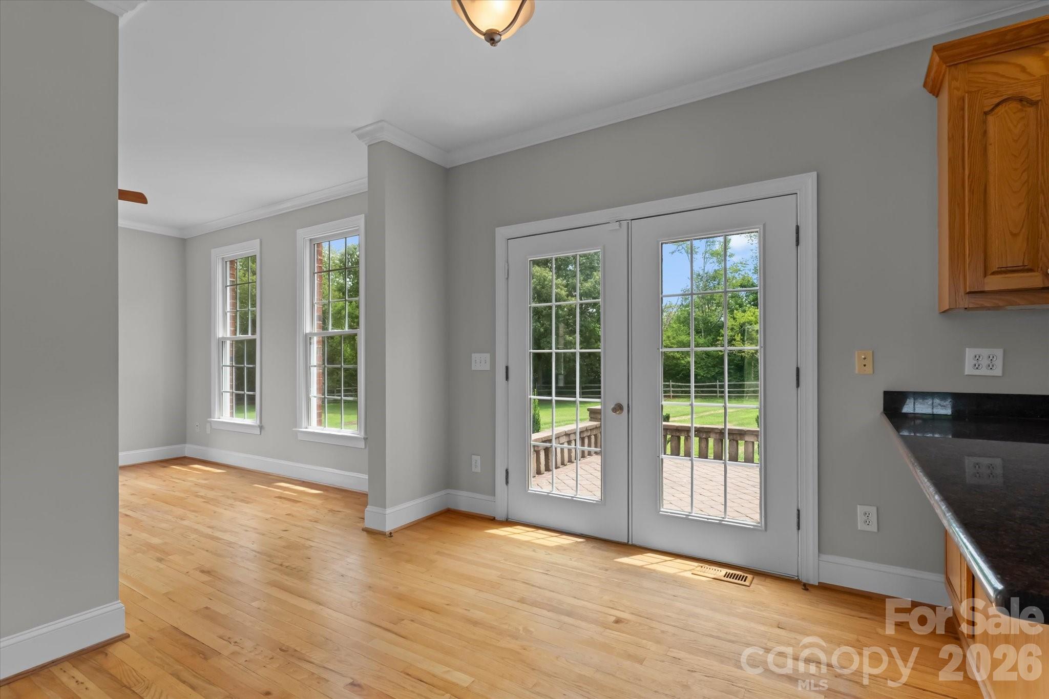 136 Summerchase Lane Property Photo 13