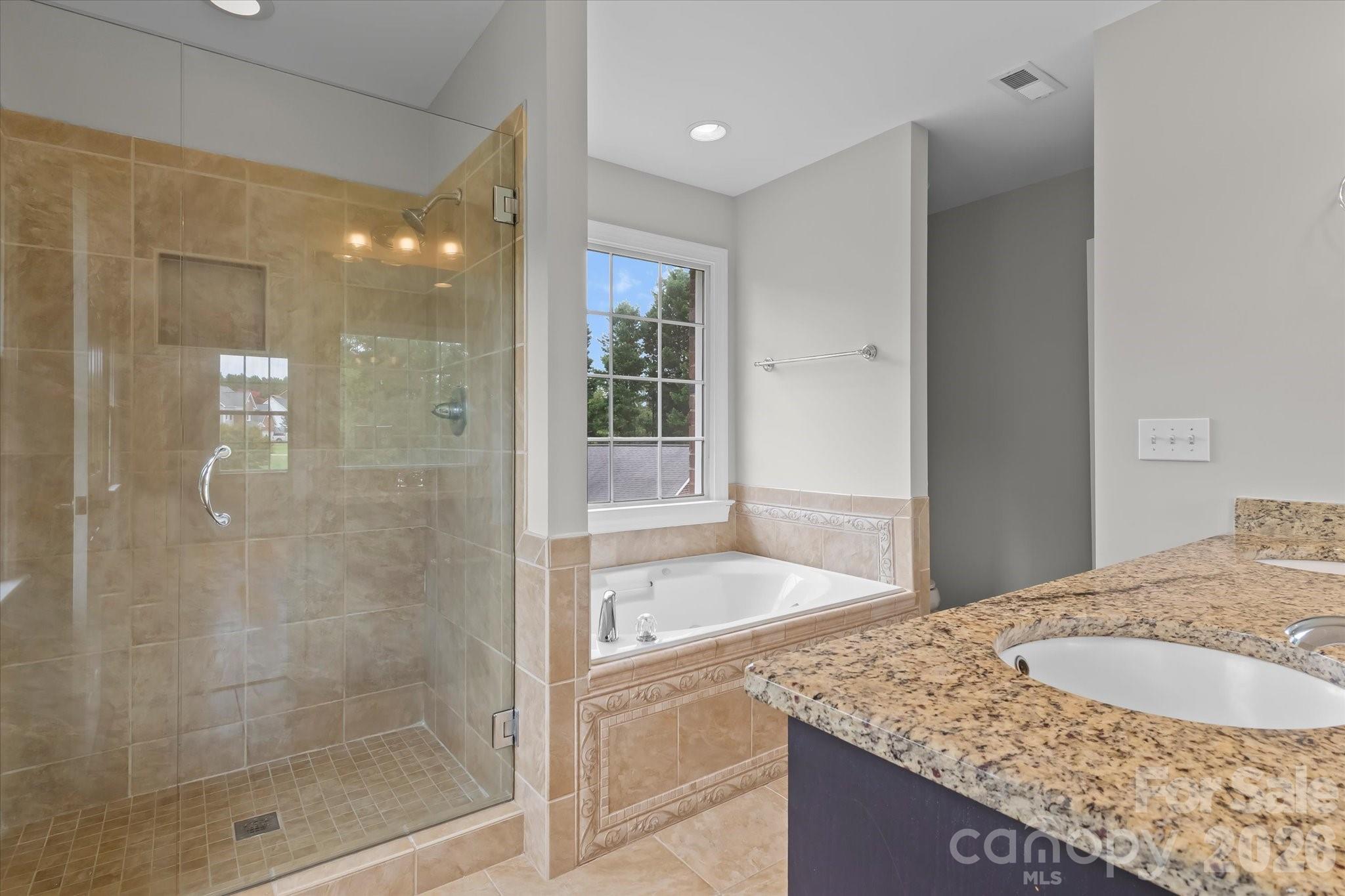 136 Summerchase Lane Property Photo 17