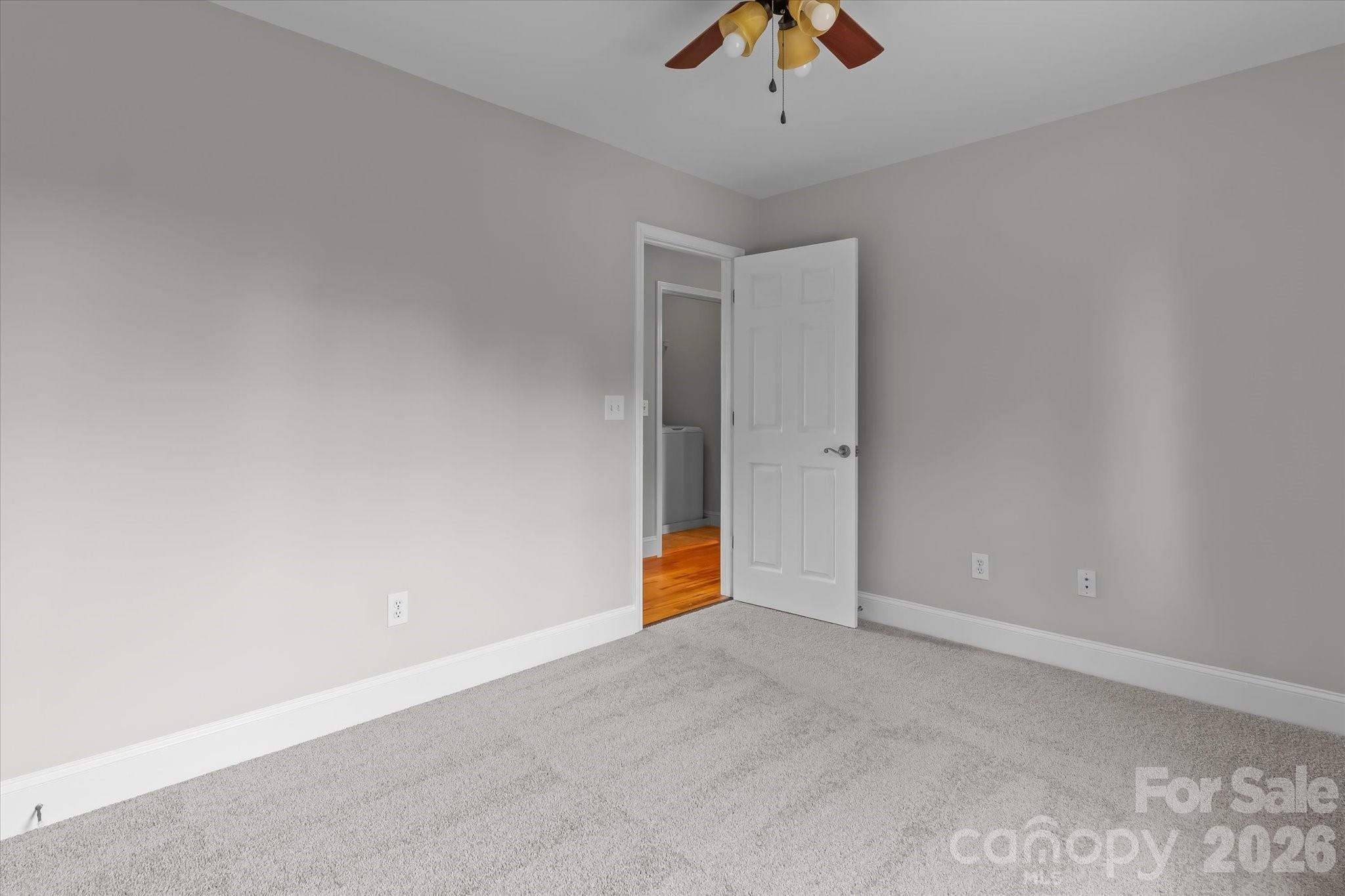 136 Summerchase Lane Property Photo 24