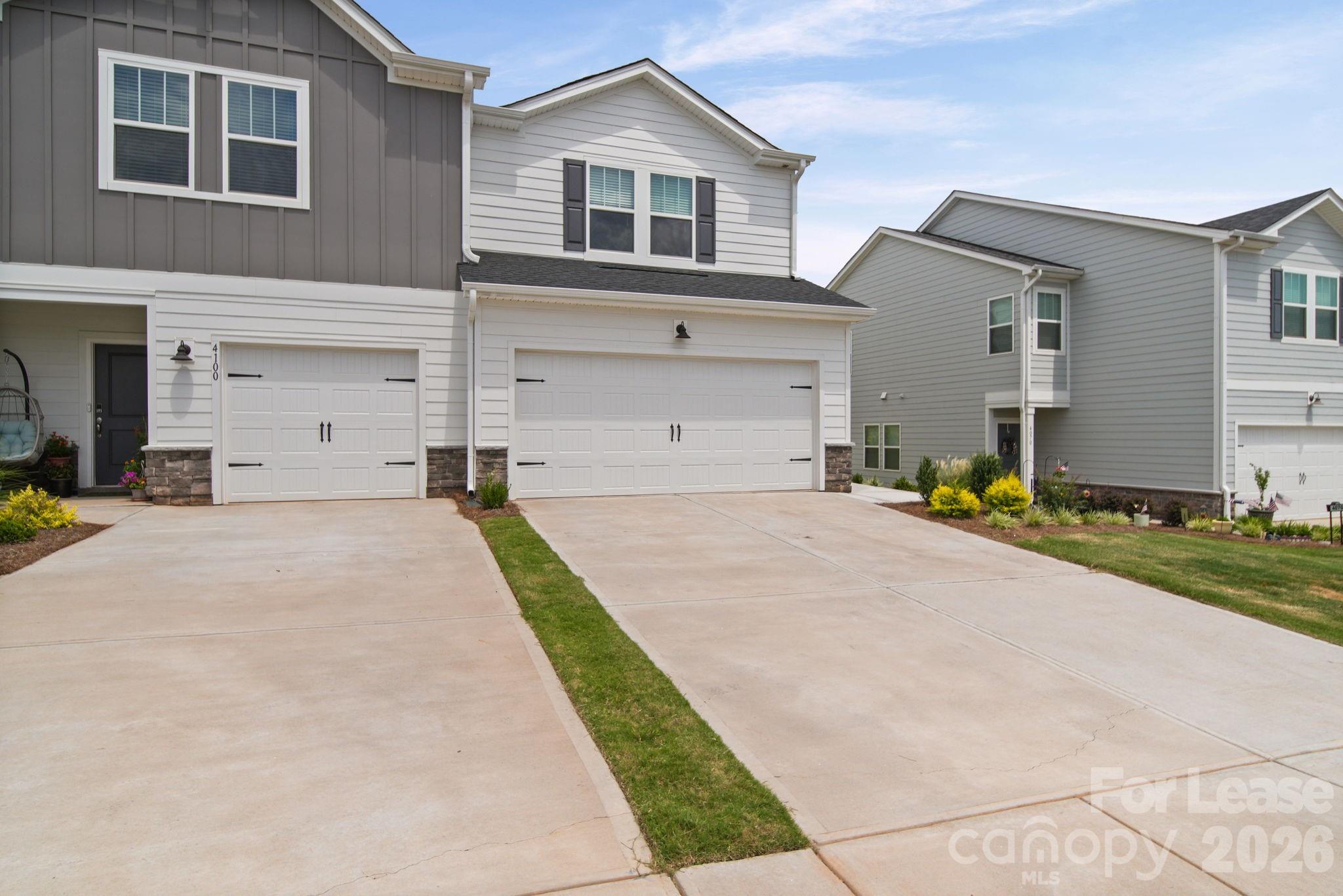 4080 County Down Avenue Property Photo 2