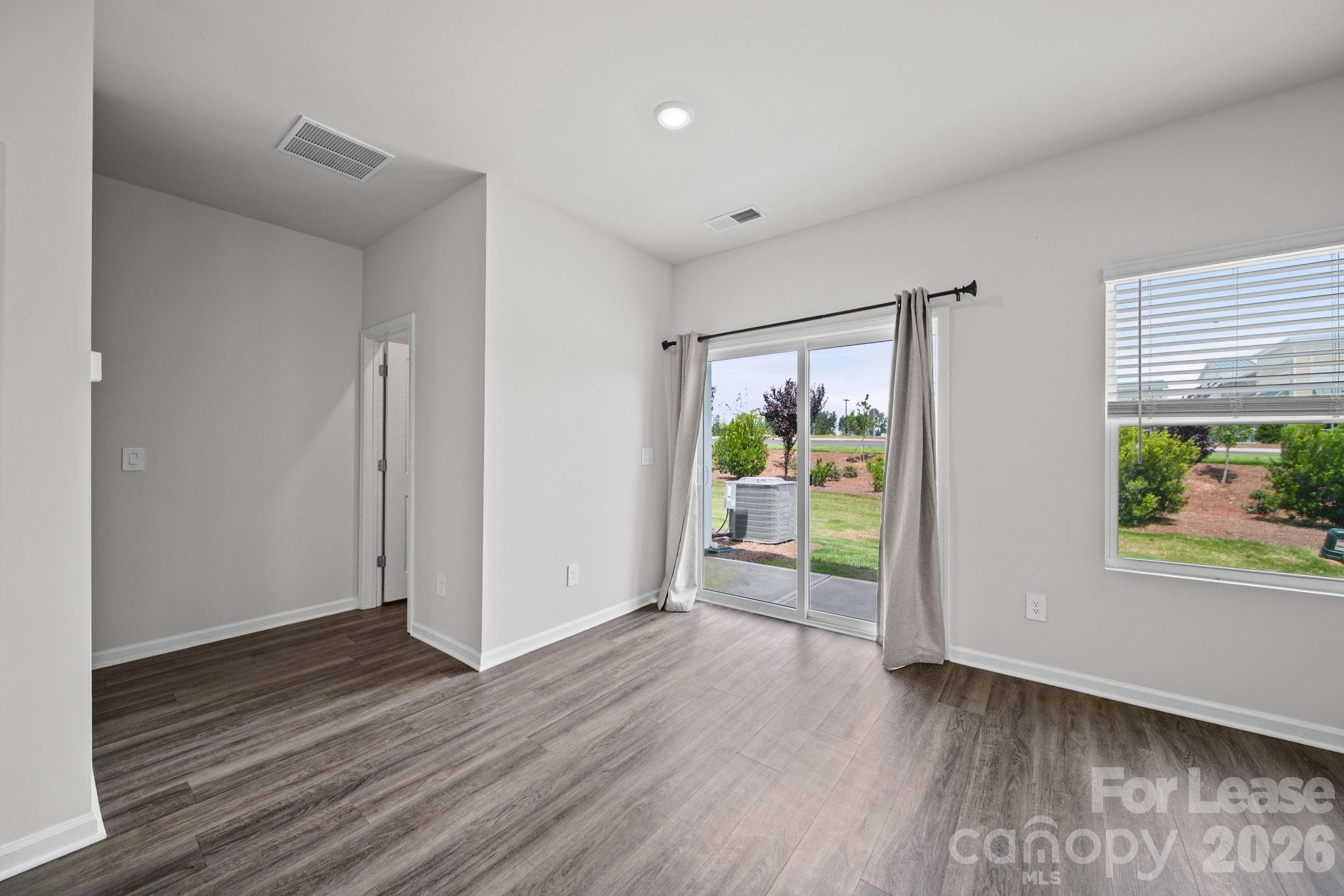 4080 County Down Avenue Property Photo 7