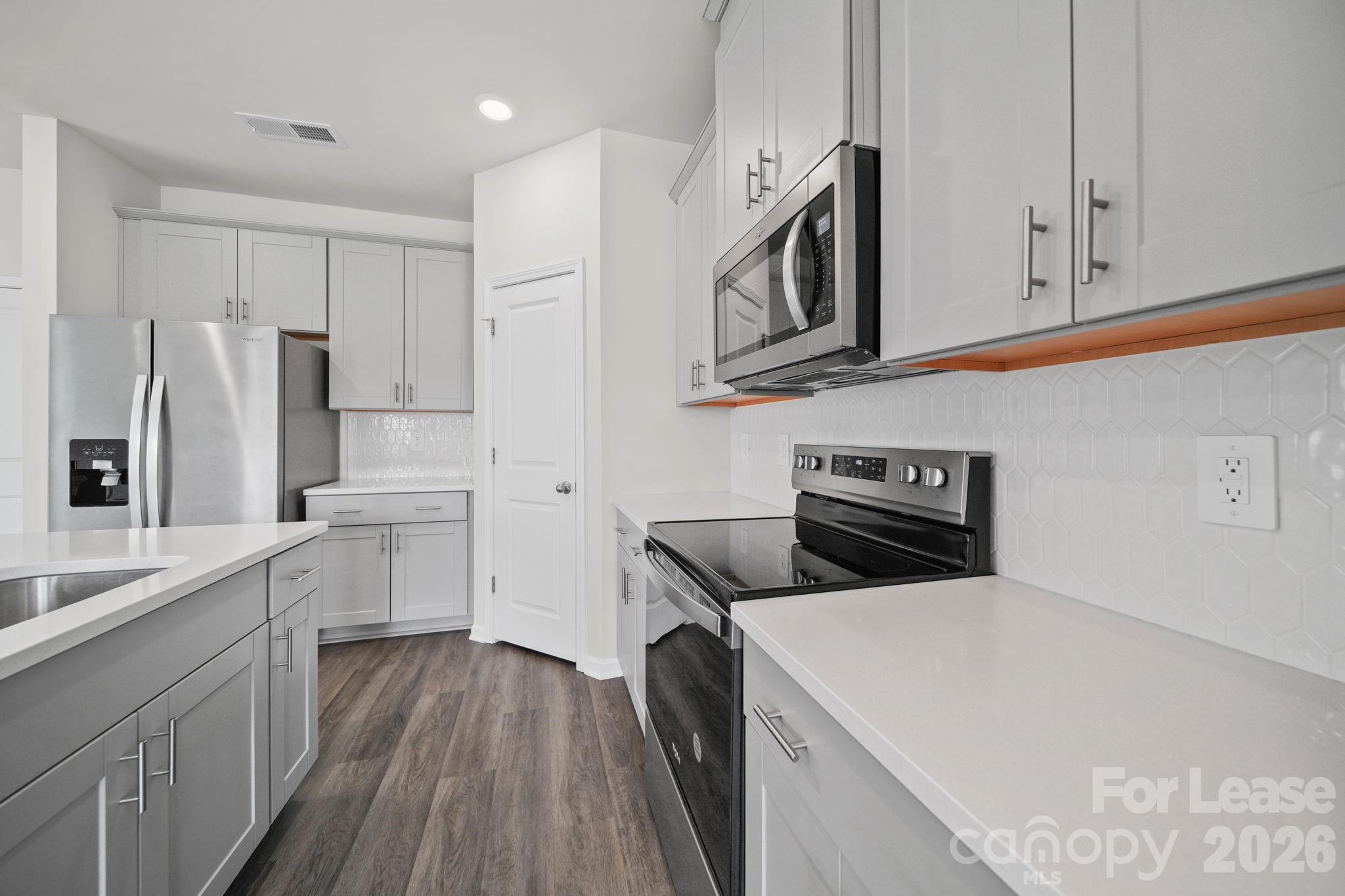 4080 County Down Avenue Property Photo 10