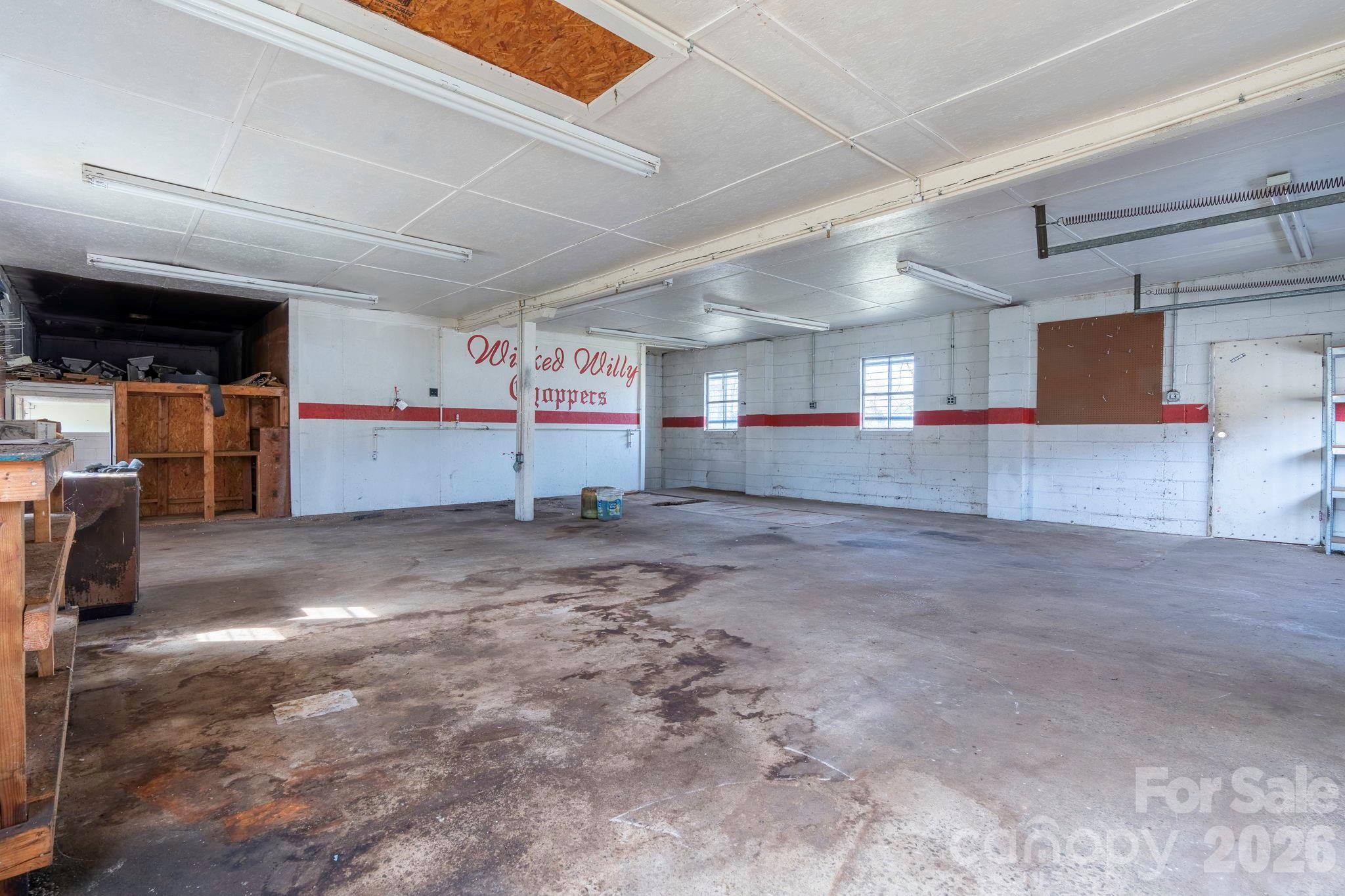 53 2nd Avenue Property Photo 23