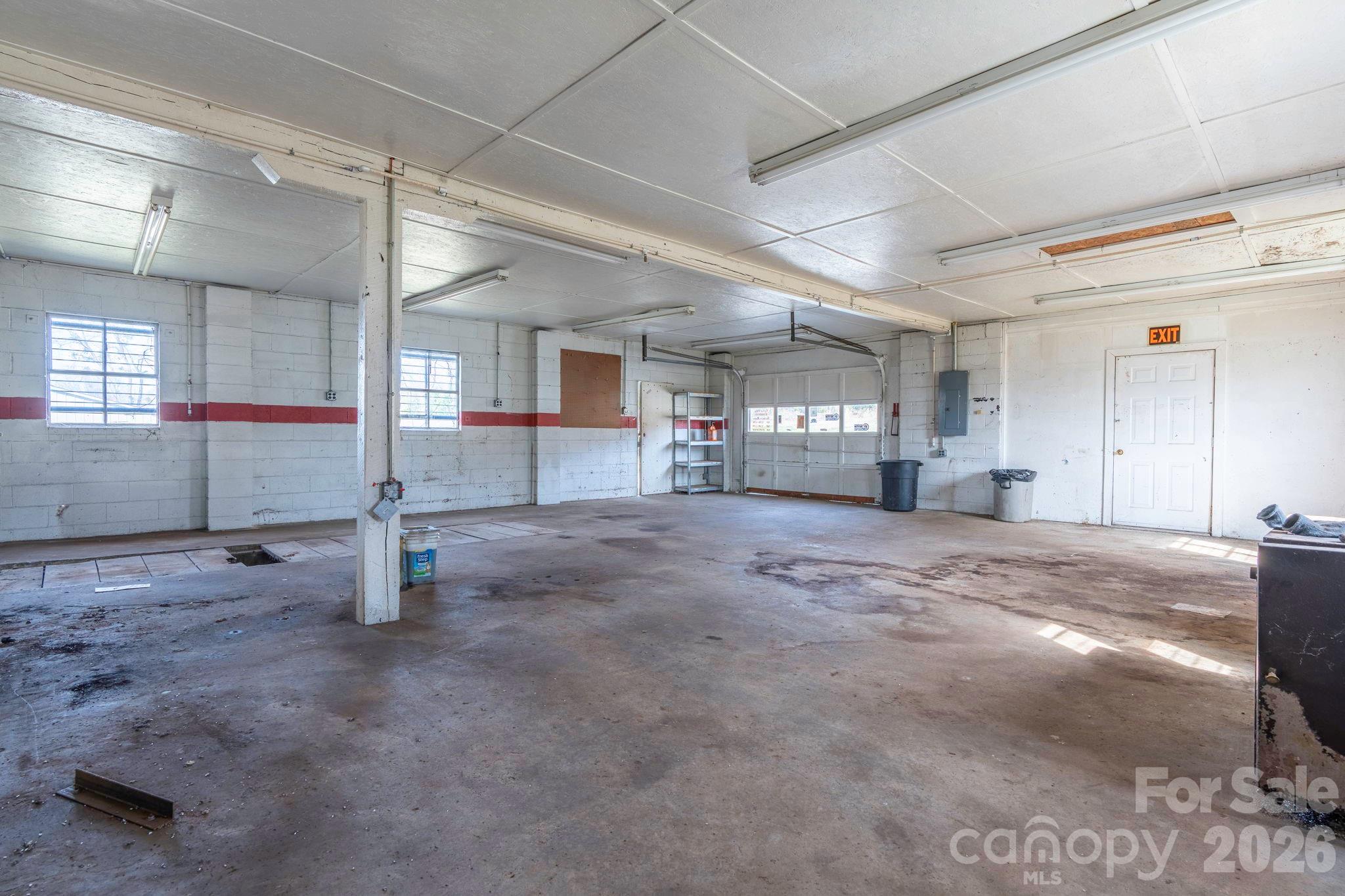 53 2nd Avenue Property Photo 24