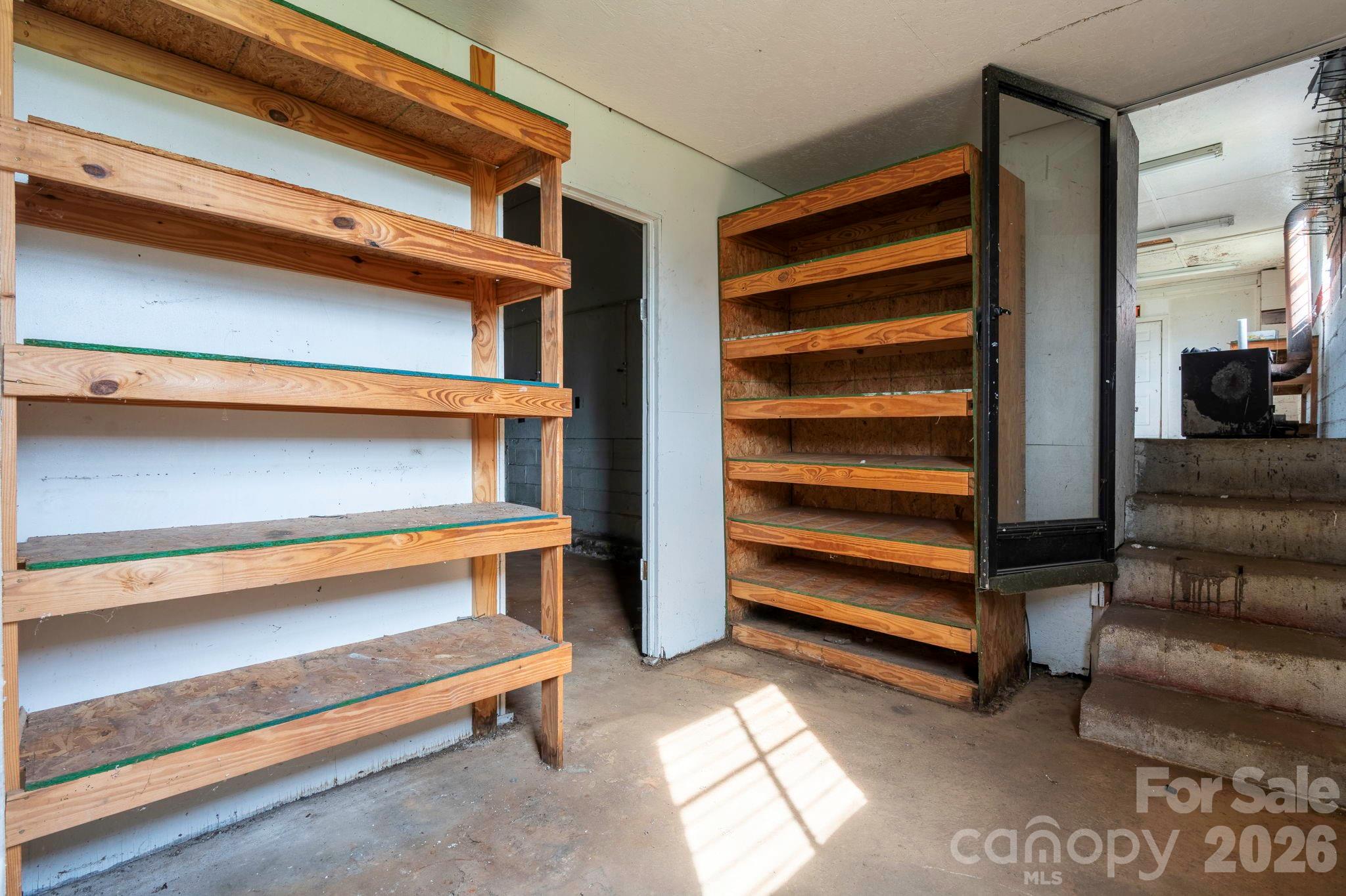 53 2nd Avenue Property Photo 27