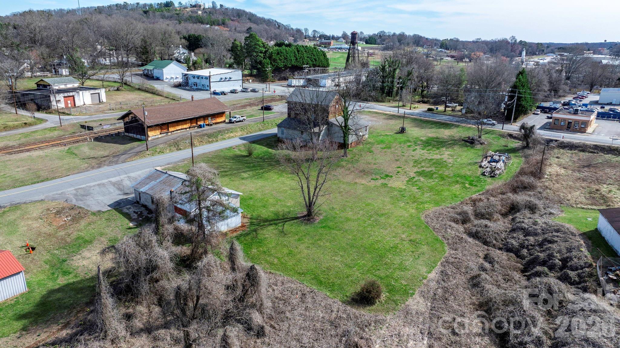 53 2nd Avenue Property Photo 31