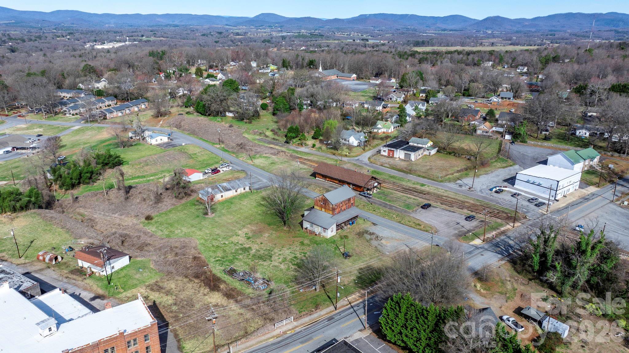 53 2nd Avenue Property Photo 34