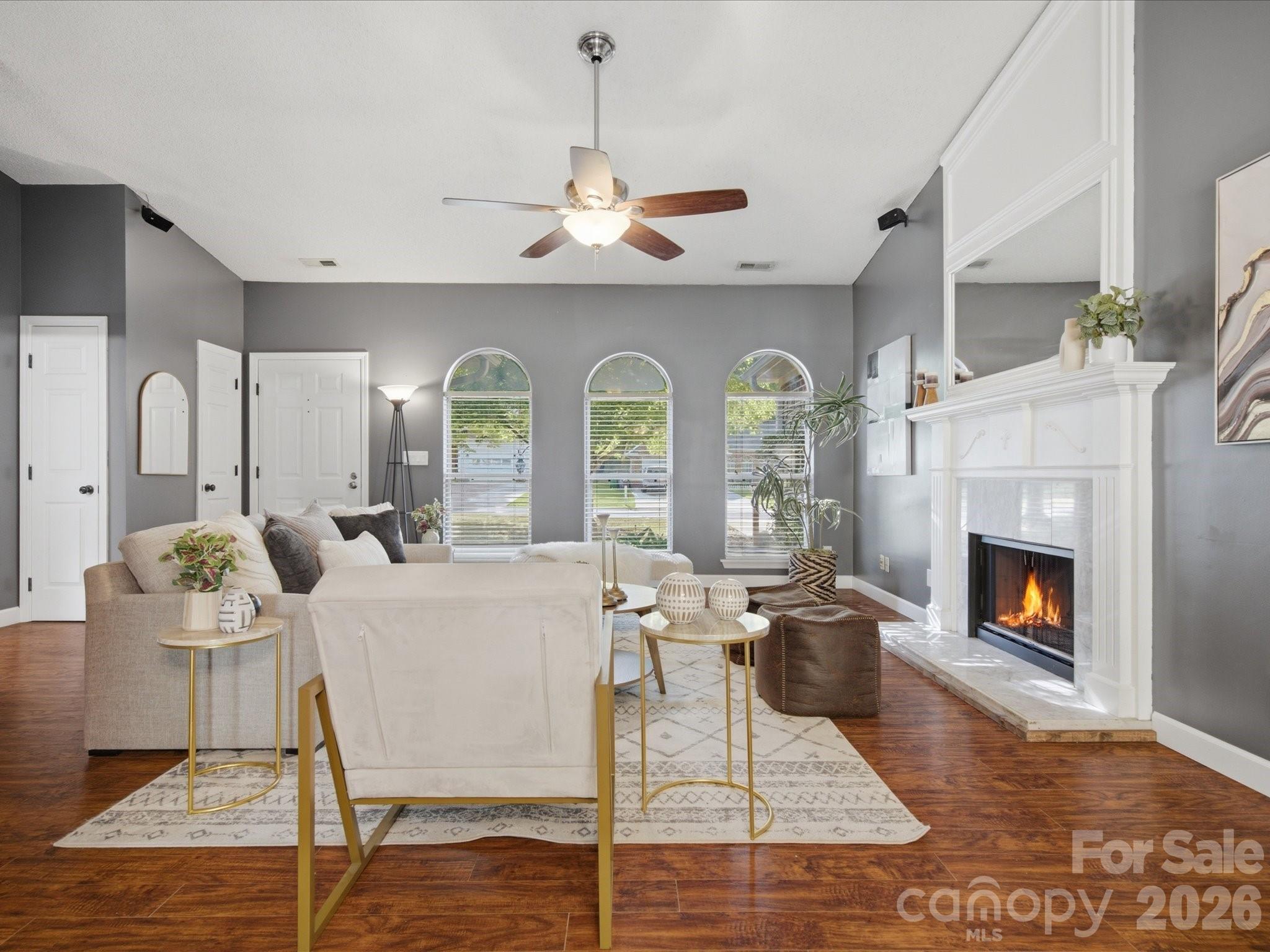 127 W Bank Drive Property Photo 6