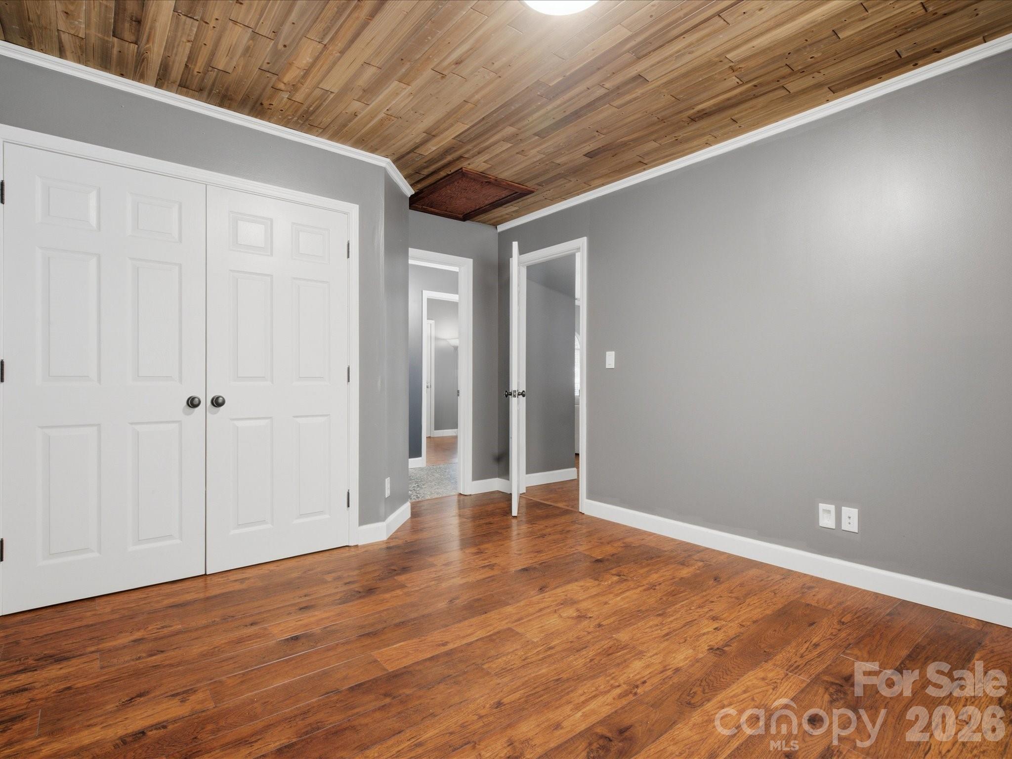 127 W Bank Drive Property Photo 17