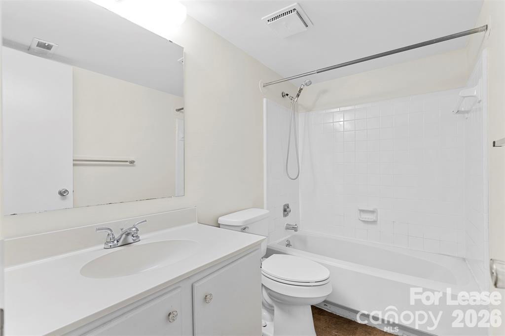 3156 Heathstead Place C Property Photo 6