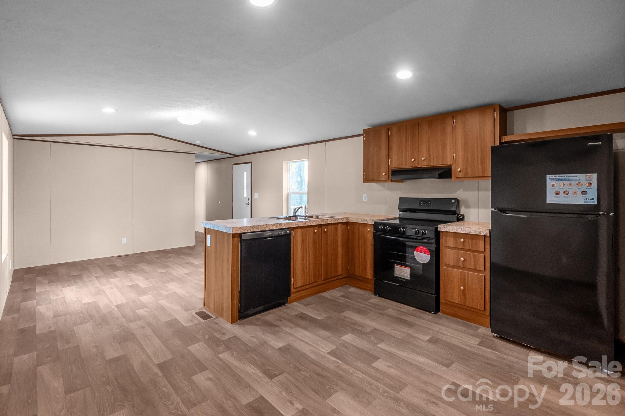 7627 Kershaw Camden Highway Property Photo 10
