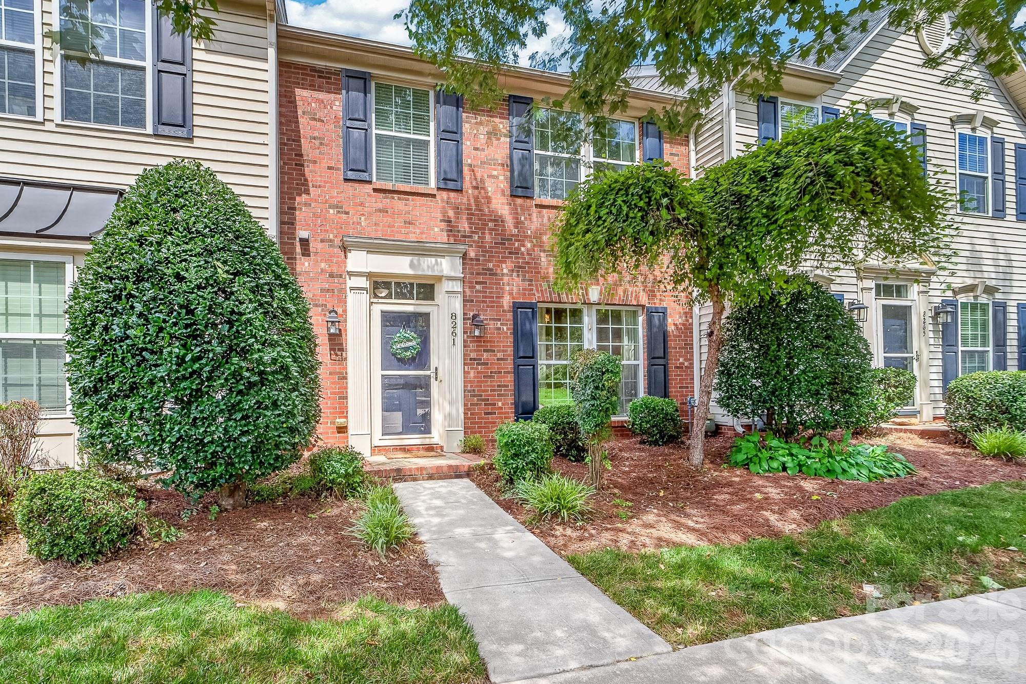 8261 Bridgegate Drive Property Photo 1