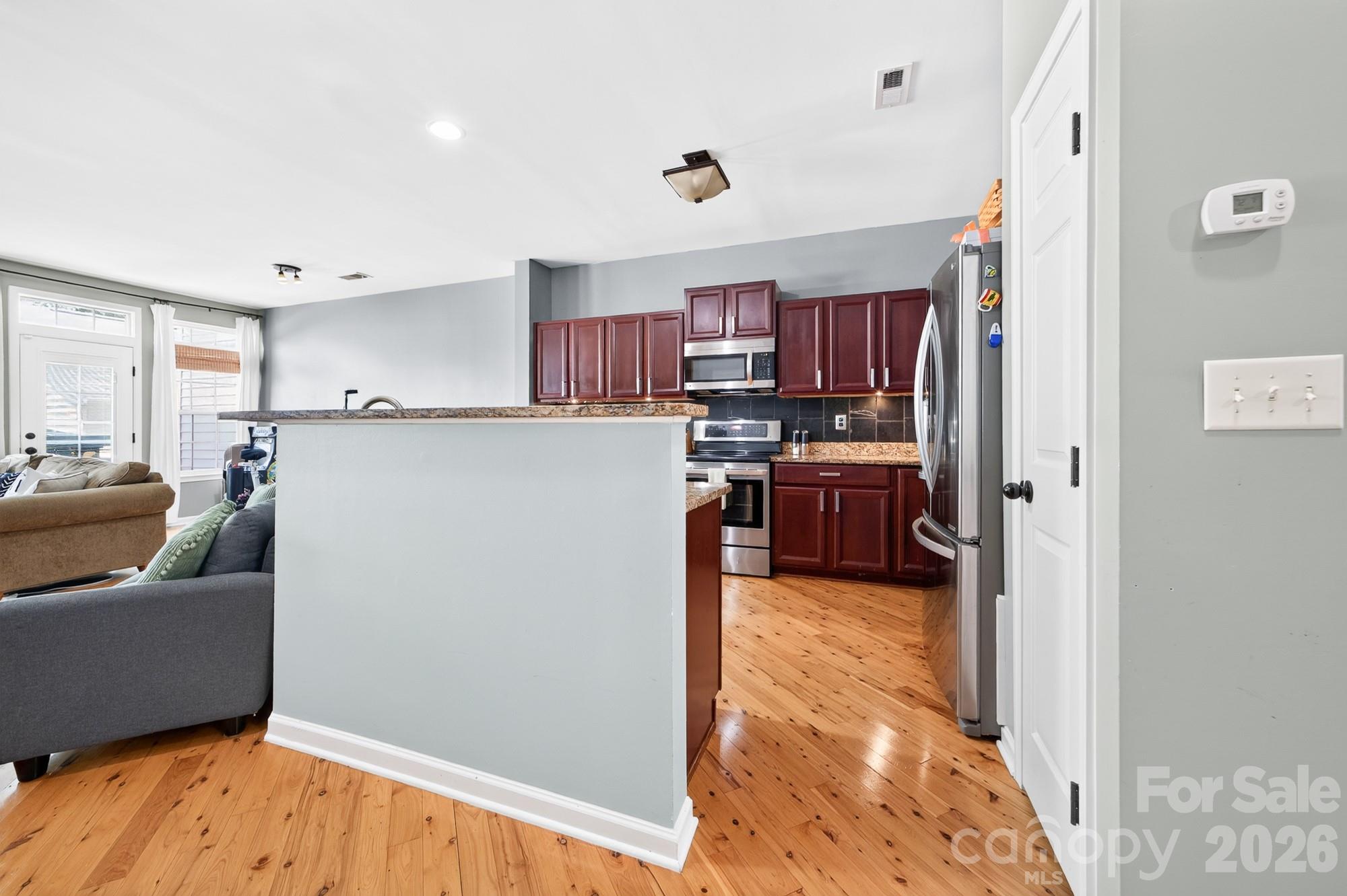8261 Bridgegate Drive Property Photo 8