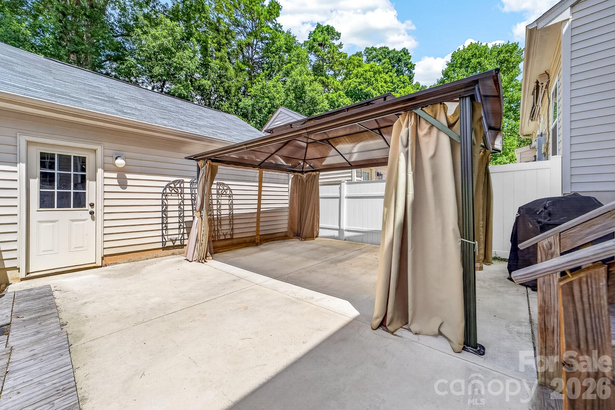 8261 Bridgegate Drive Property Photo 30
