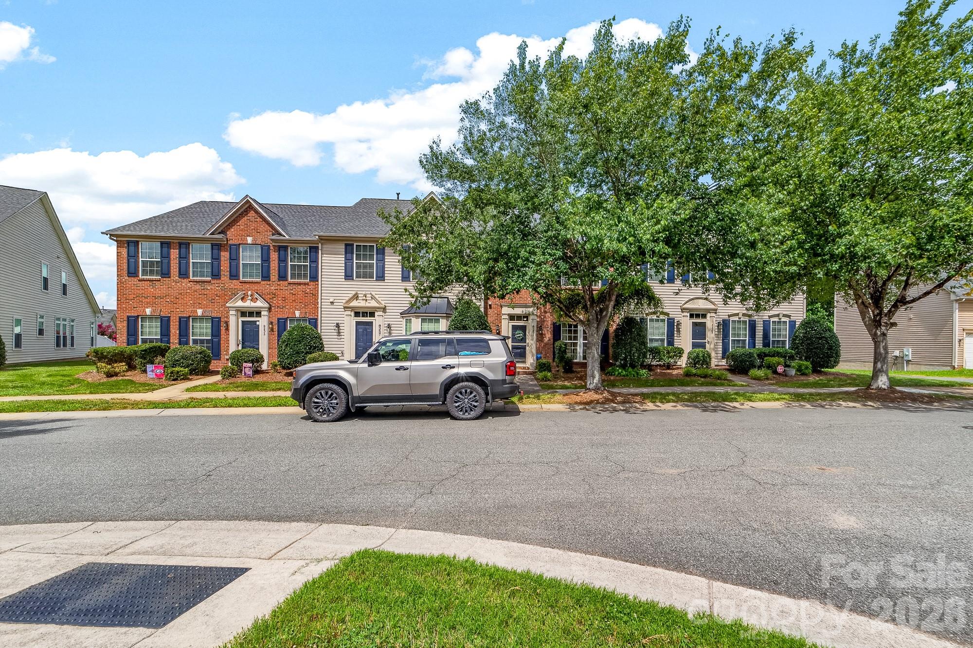 8261 Bridgegate Drive Property Photo 33
