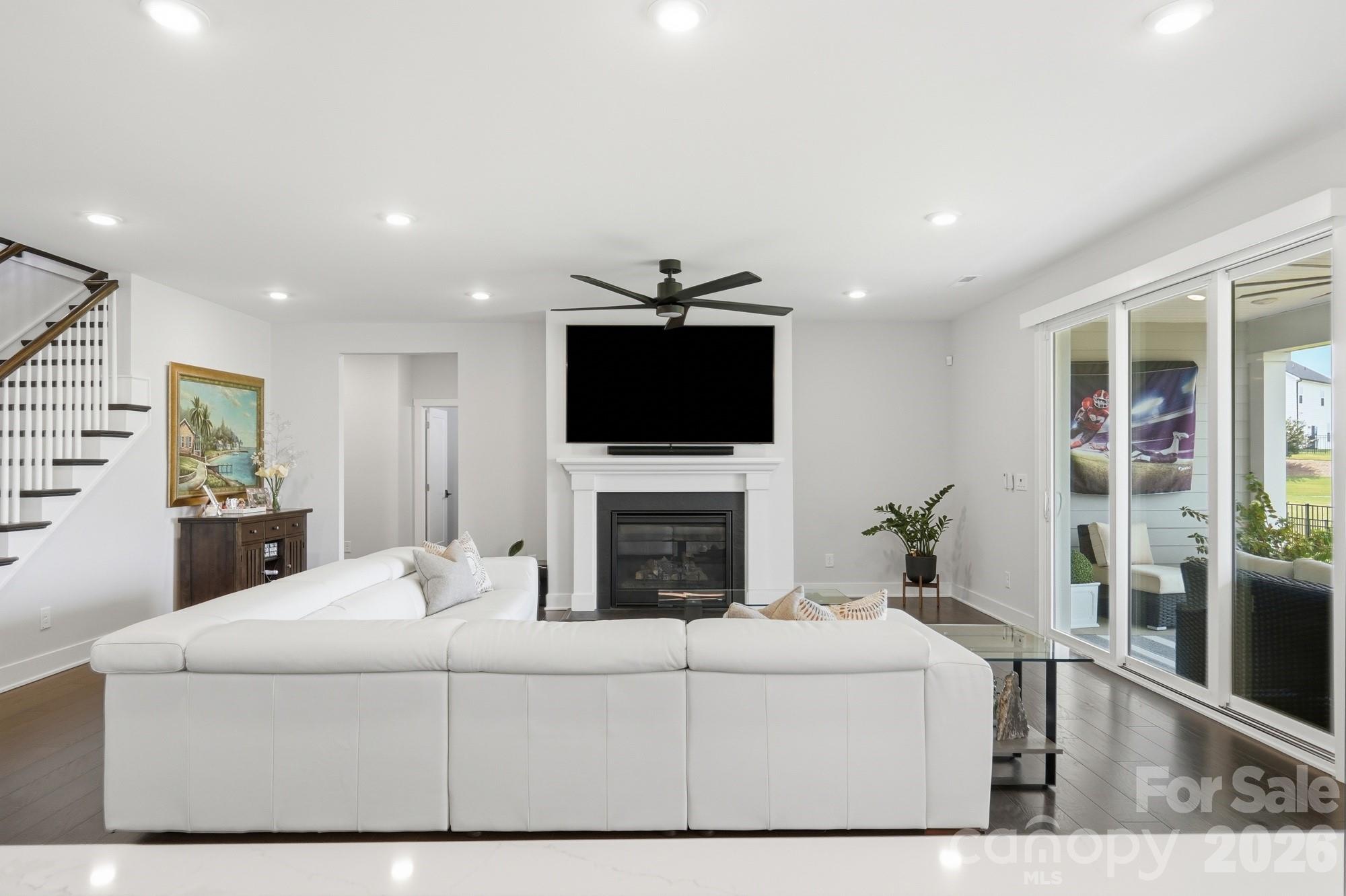 1623 Ventoux Court Property Photo 8