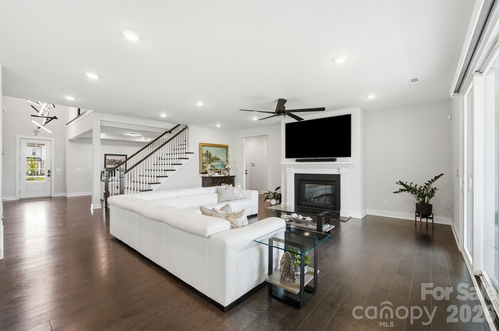 1623 Ventoux Court Property Photo 9