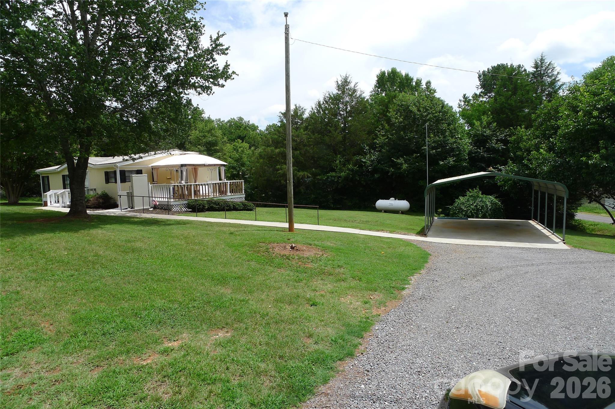 116 Hank Lesser Road Property Photo 3