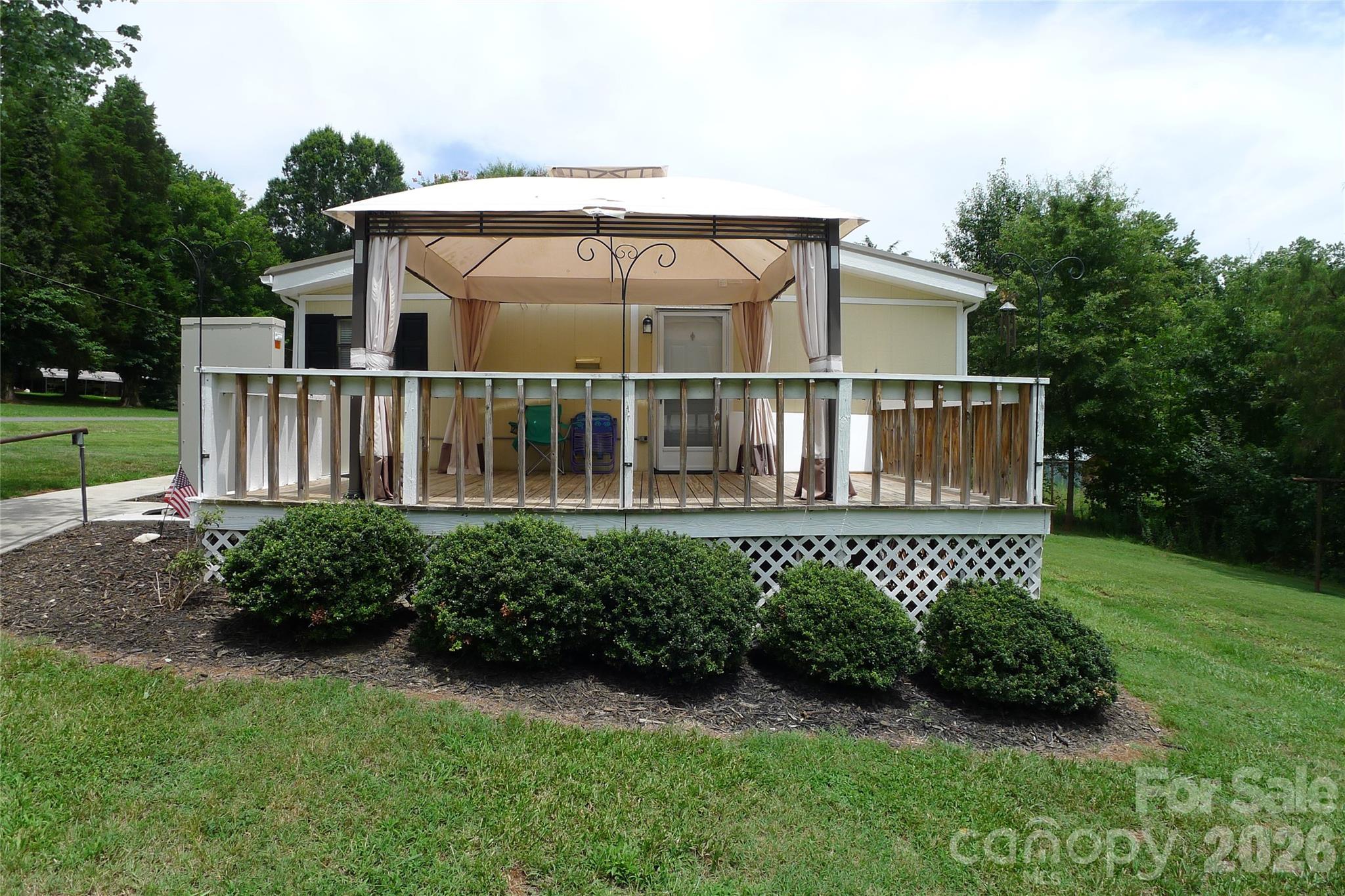 116 Hank Lesser Road Property Photo 6