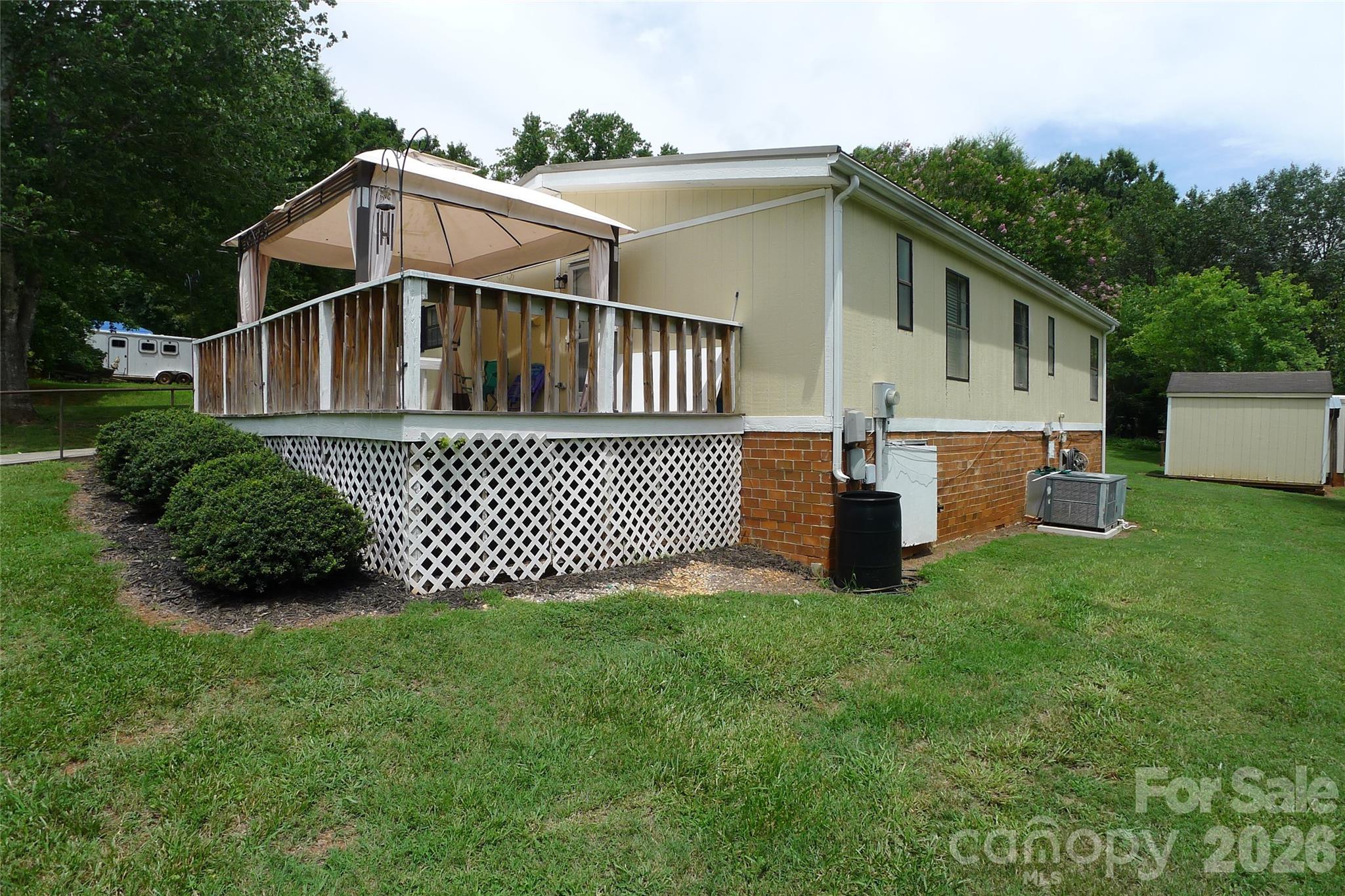 116 Hank Lesser Road Property Photo 7
