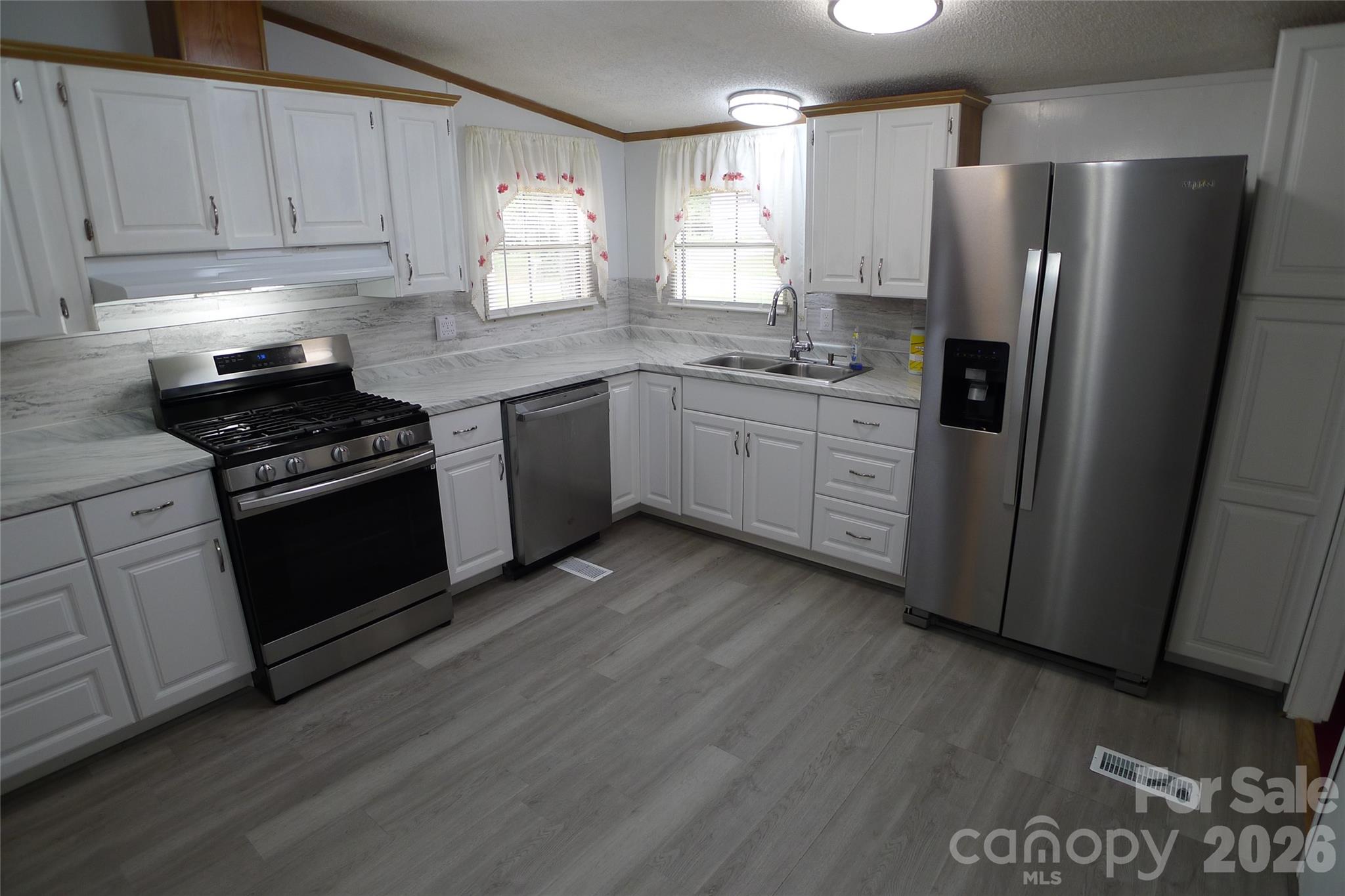 116 Hank Lesser Road Property Photo 32