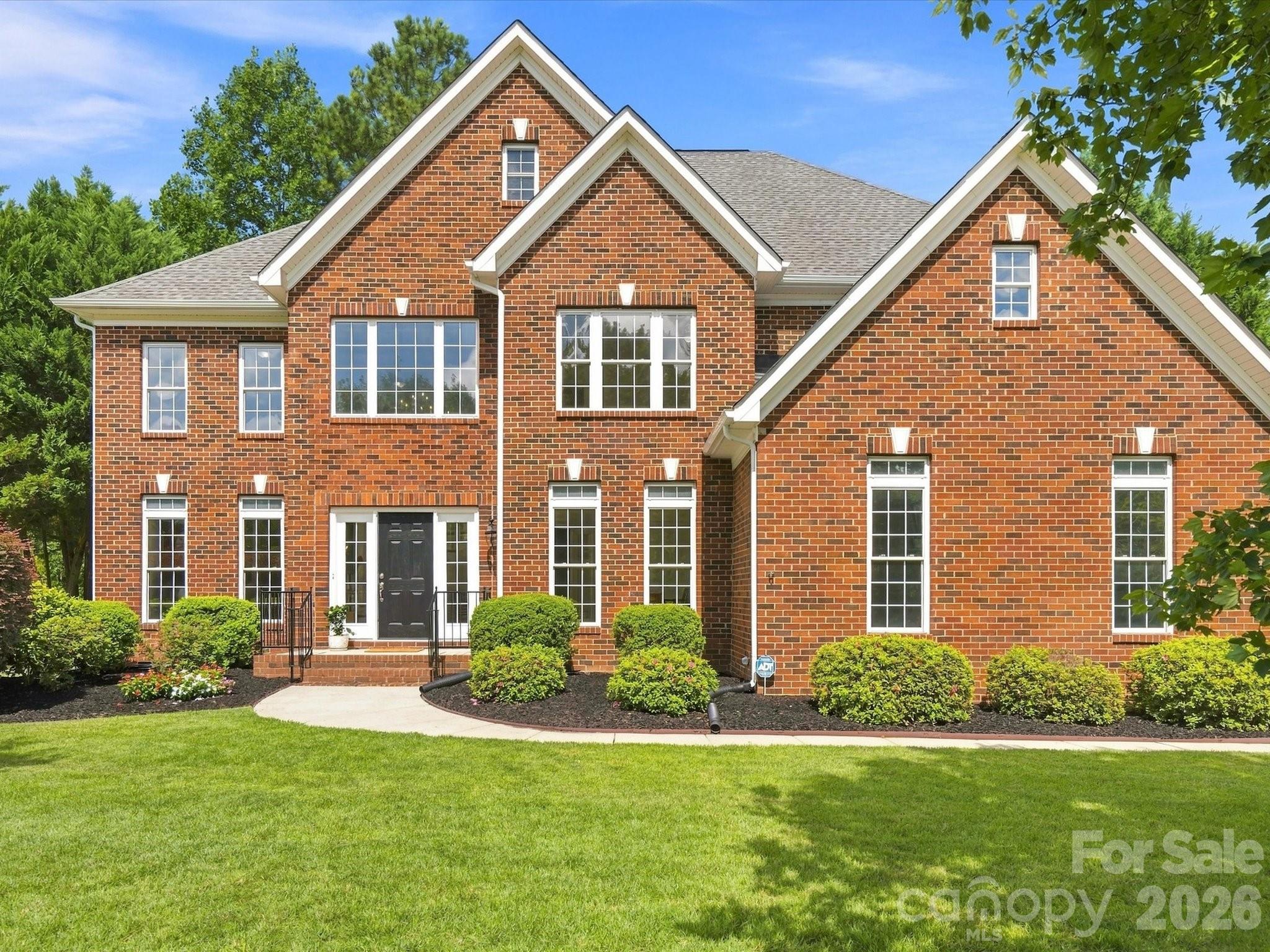1012 Easthampton Lane