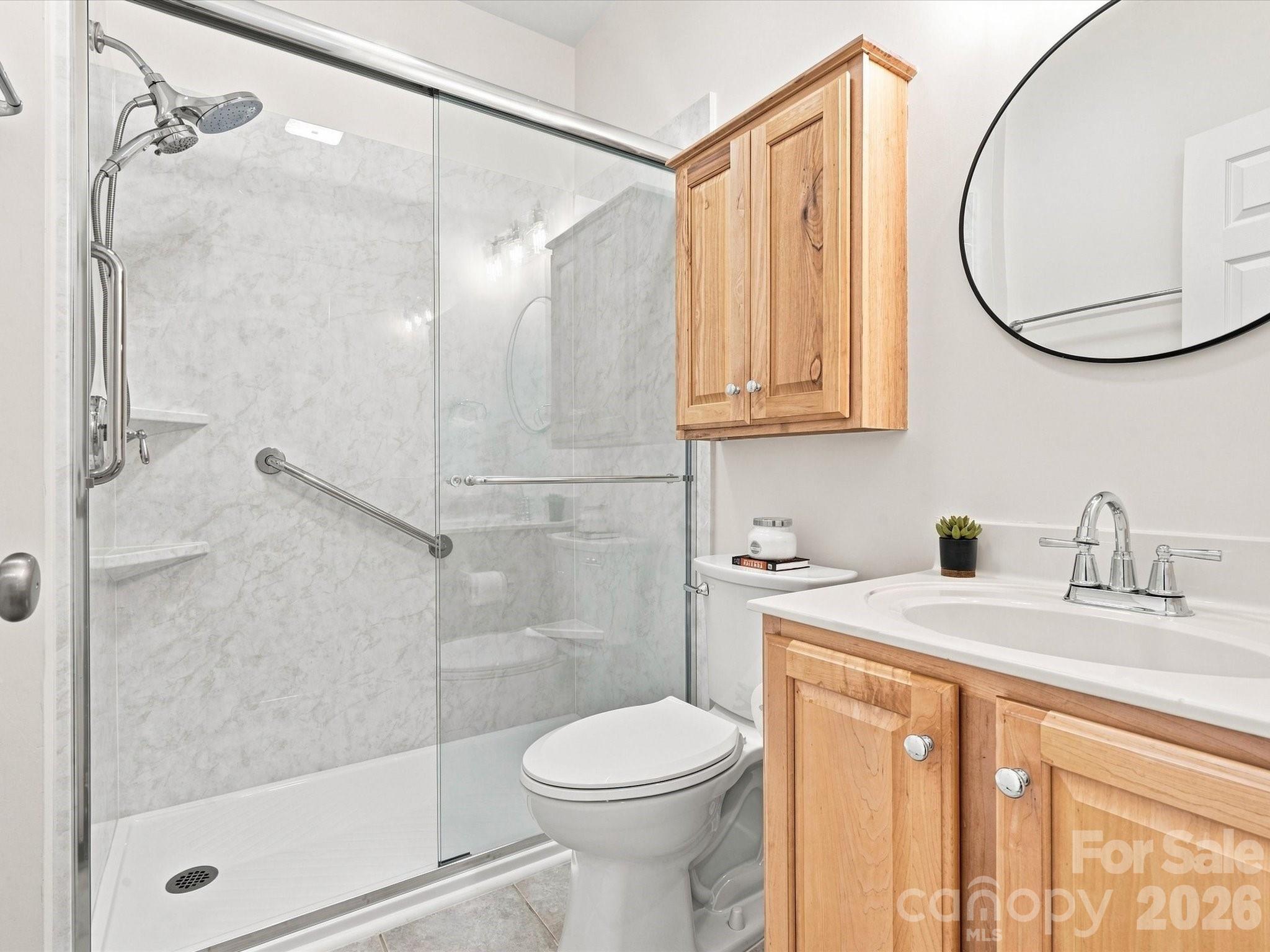 1012 Easthampton Lane Property Photo 25