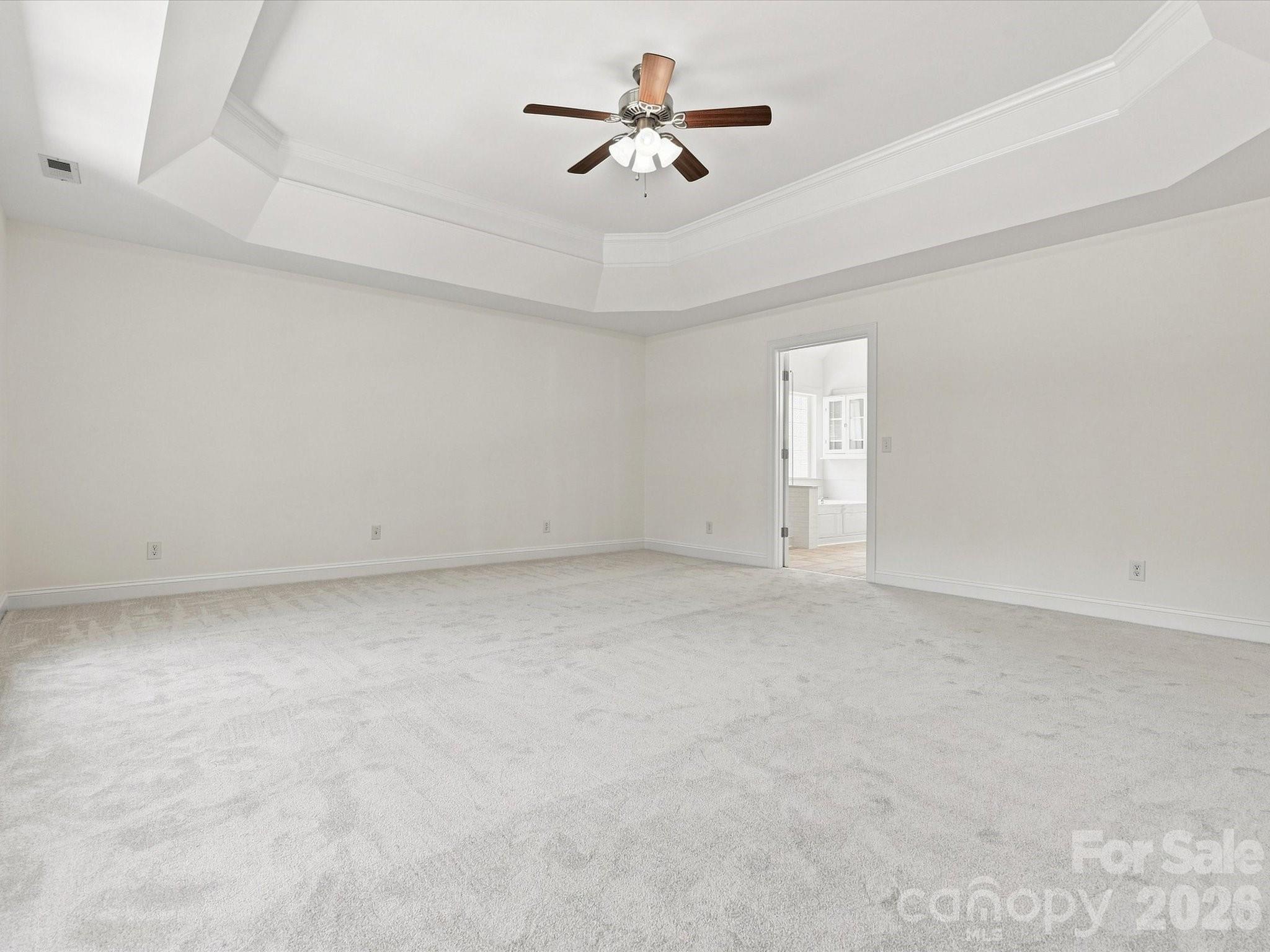 1012 Easthampton Lane Property Photo 26