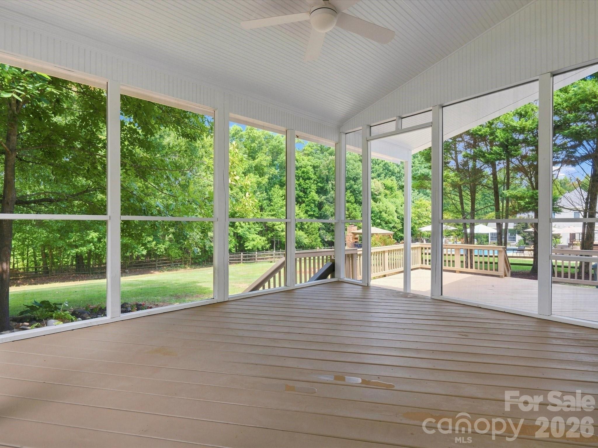 1012 Easthampton Lane Property Photo 42