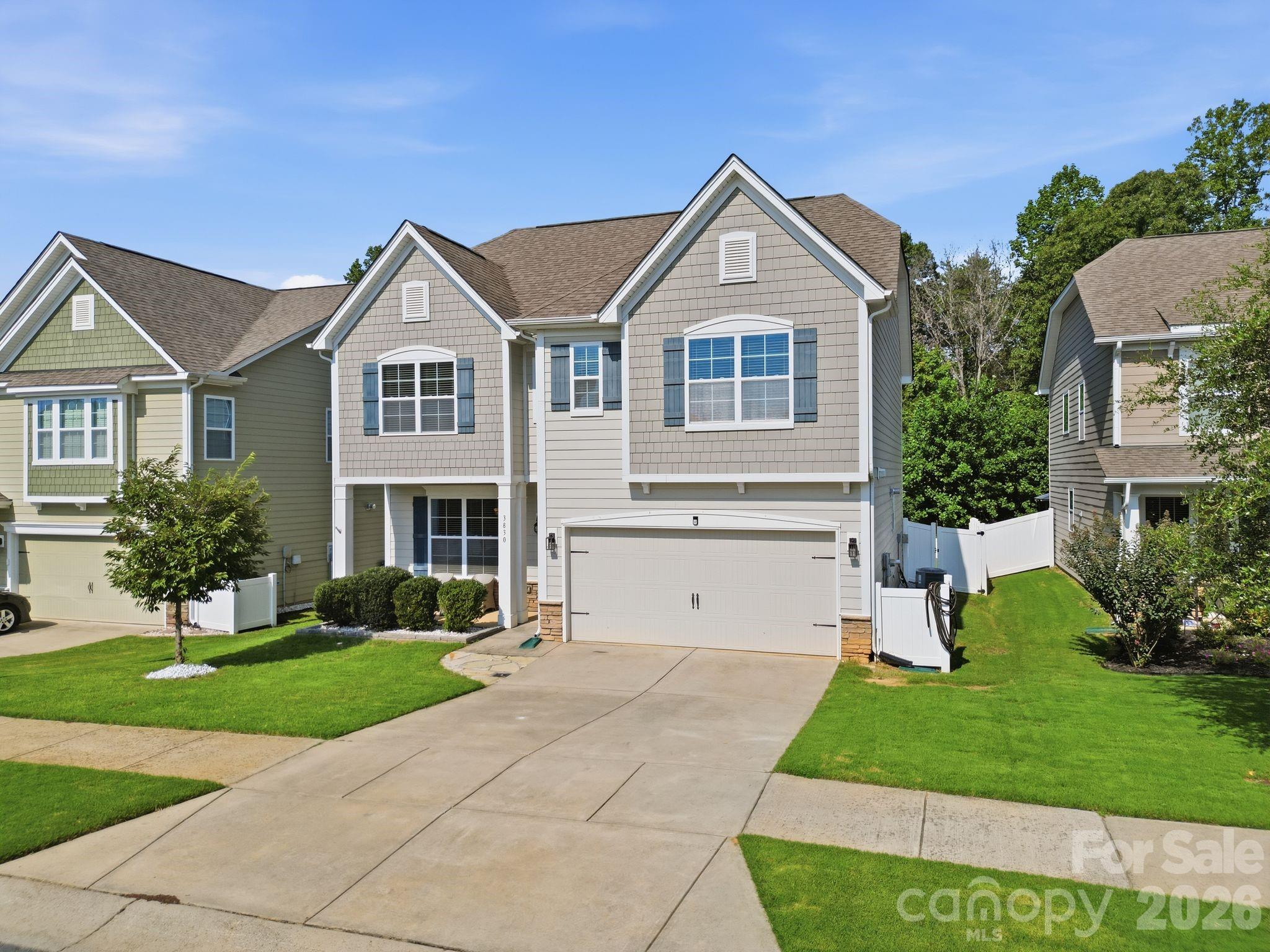 3830 Lake Breeze Drive Property Photo 1