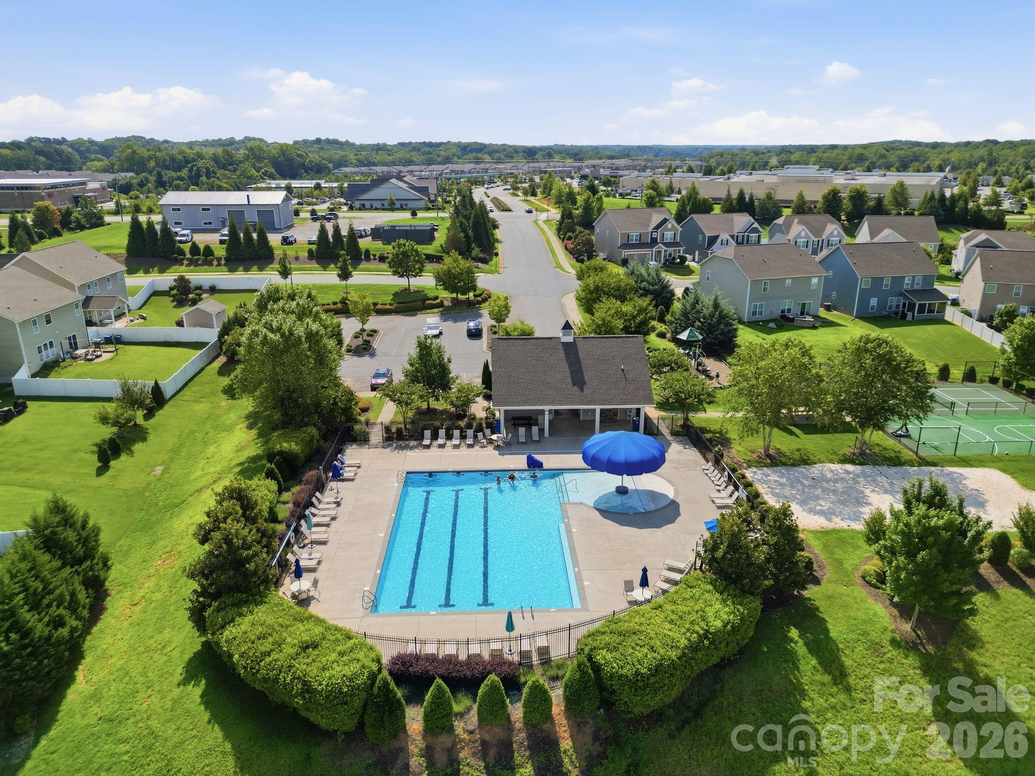 3830 Lake Breeze Drive Property Photo 32