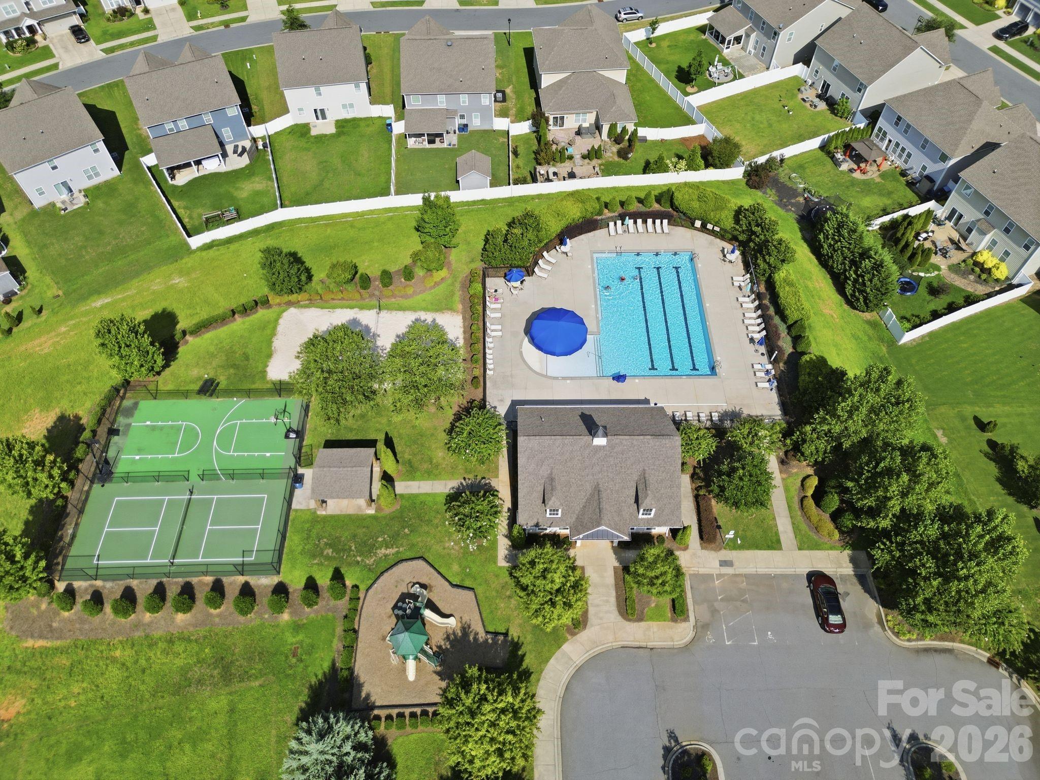 3830 Lake Breeze Drive Property Photo 35