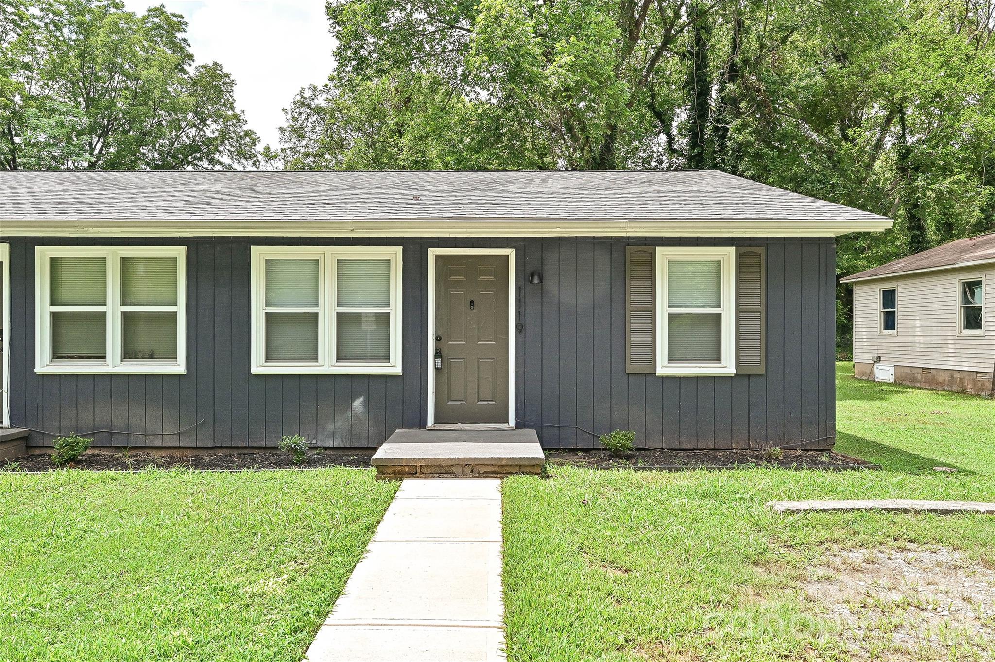1119 Grady Street Property Photo 3