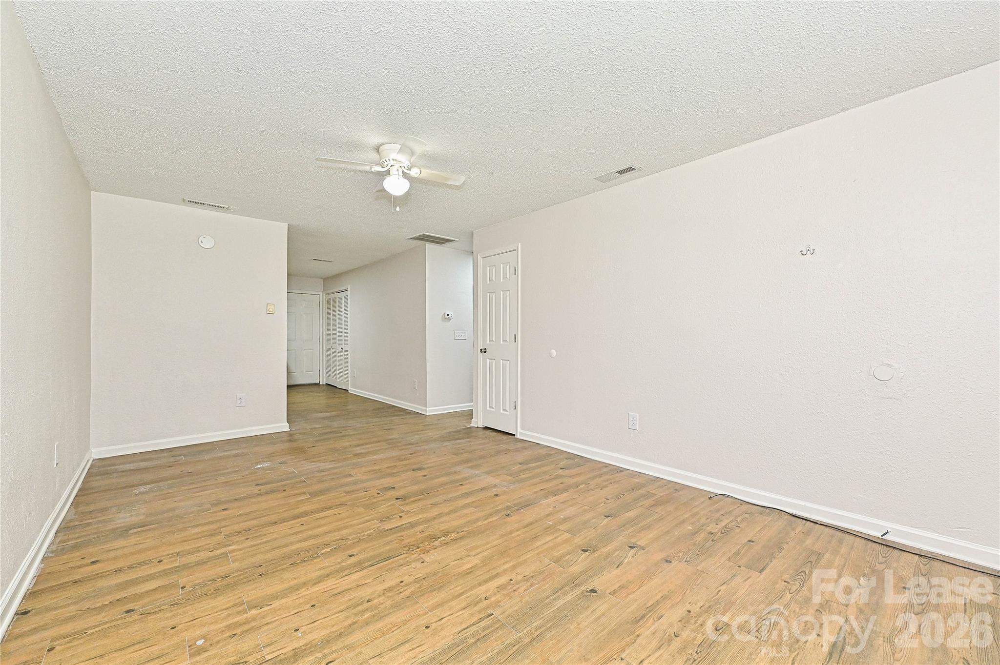 1119 Grady Street Property Photo 6