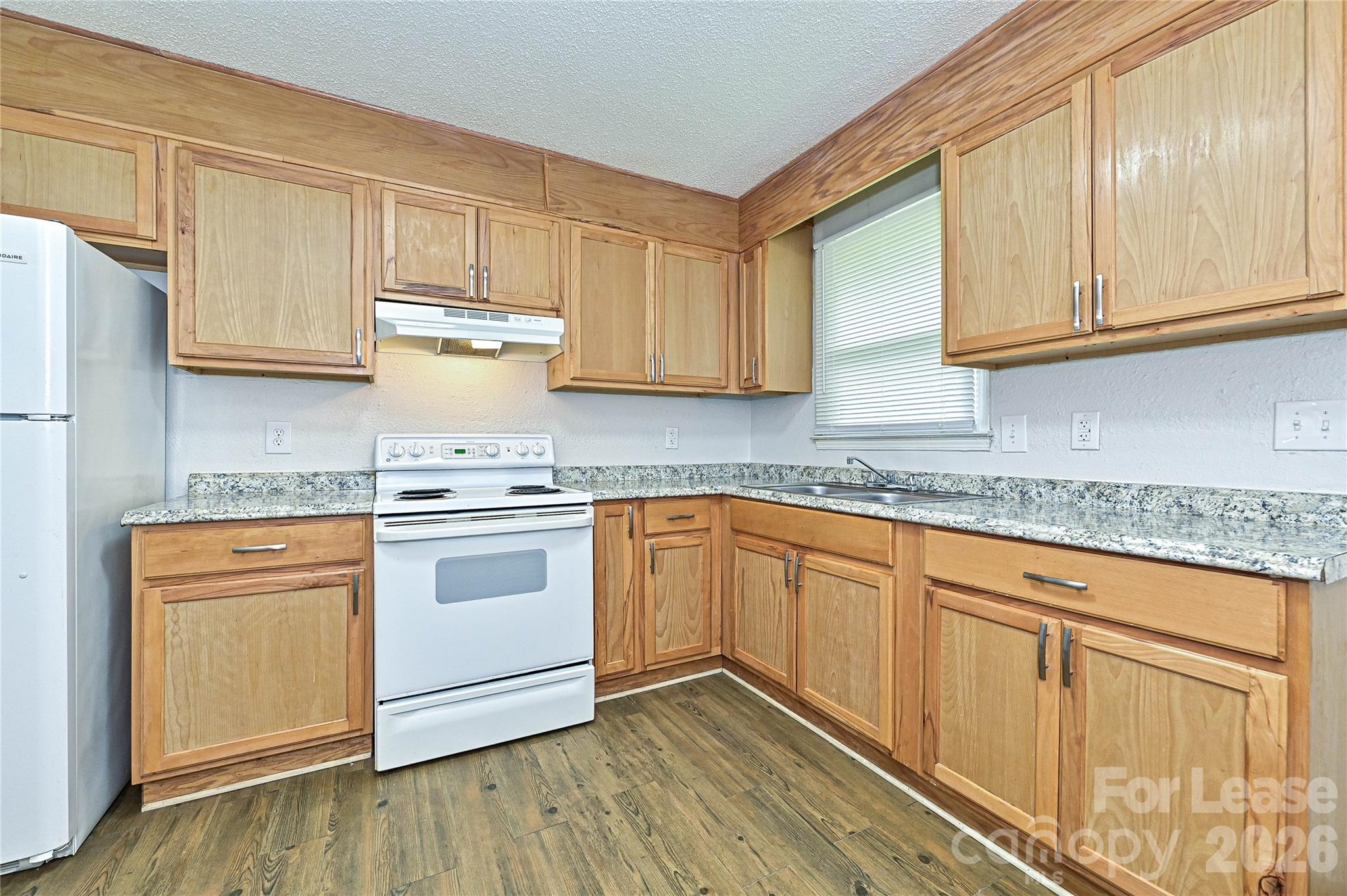 1119 Grady Street Property Photo 9
