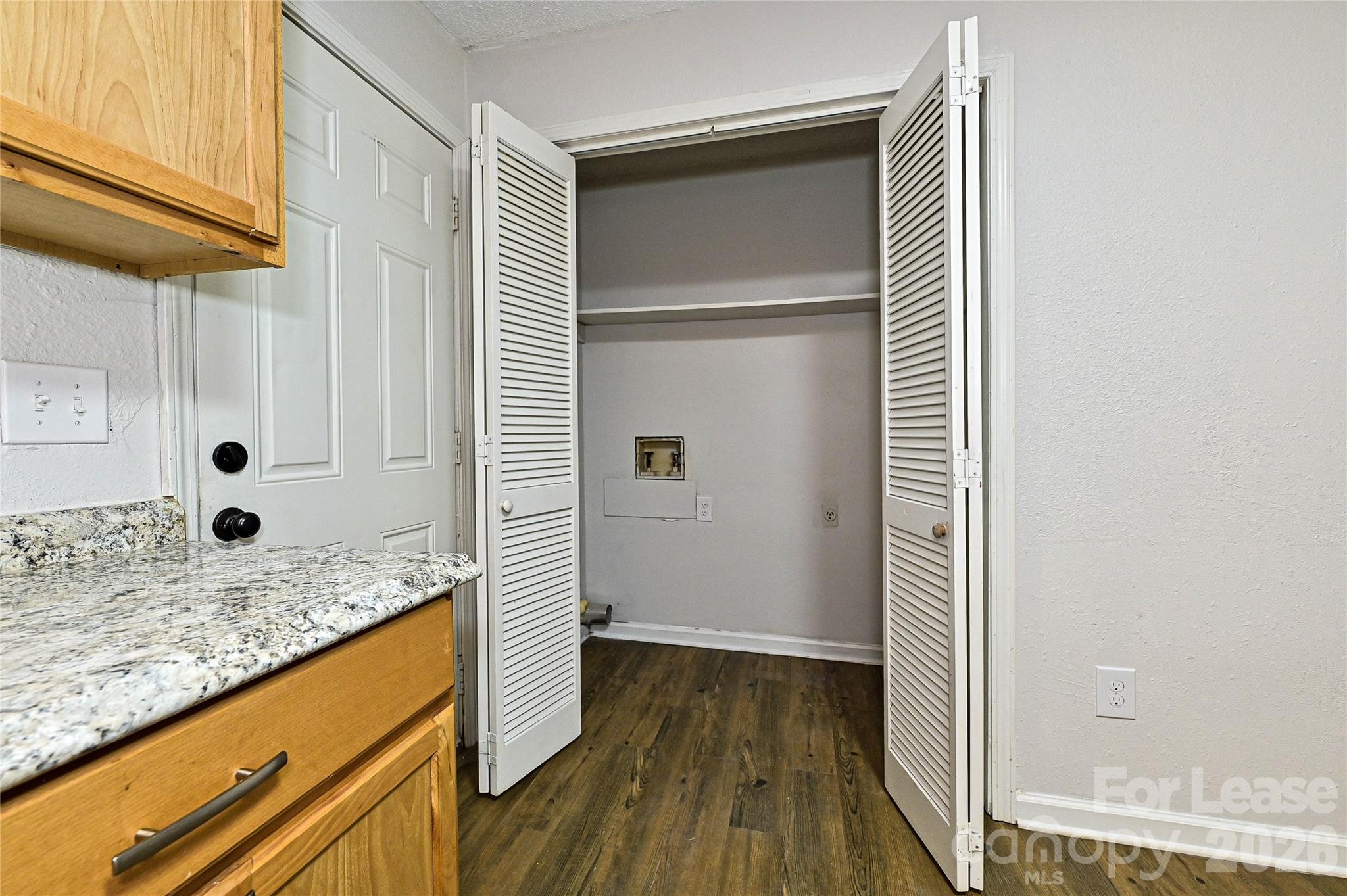 1119 Grady Street Property Photo 11