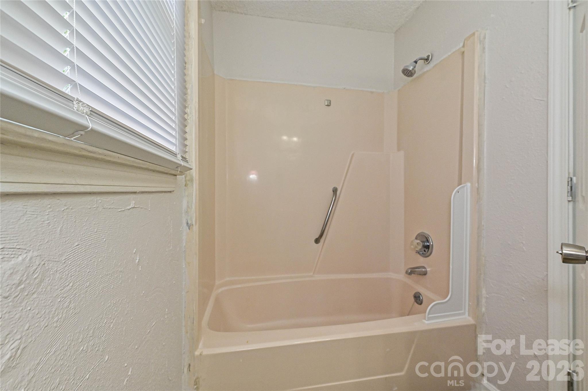 1119 Grady Street Property Photo 16