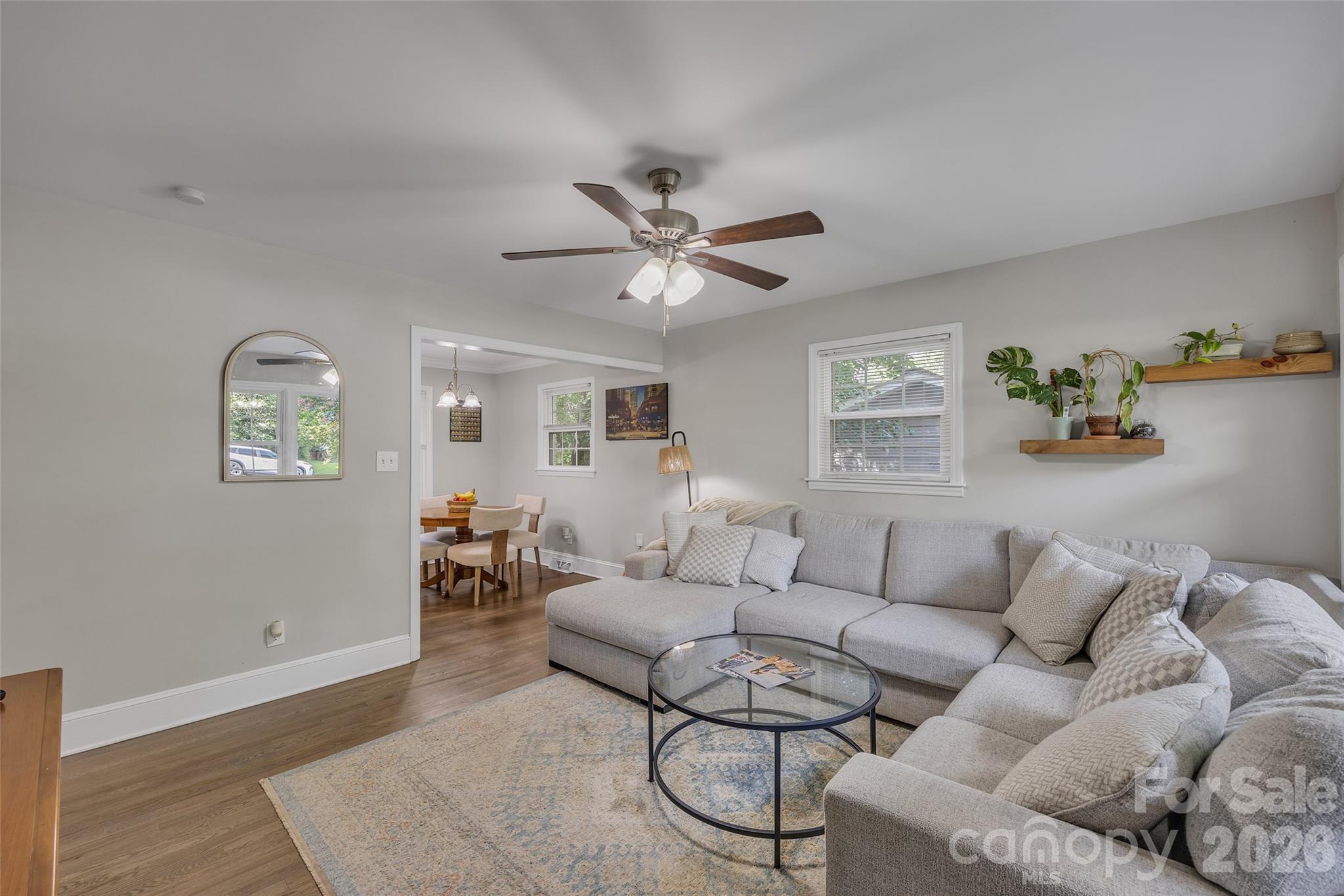 2213 Lanier Avenue Property Photo 6