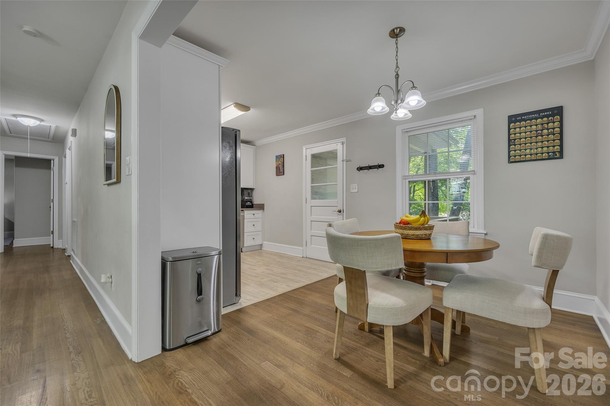 2213 Lanier Avenue Property Photo 8