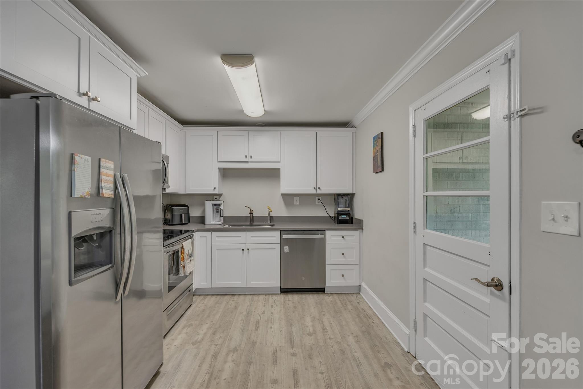 2213 Lanier Avenue Property Photo 13
