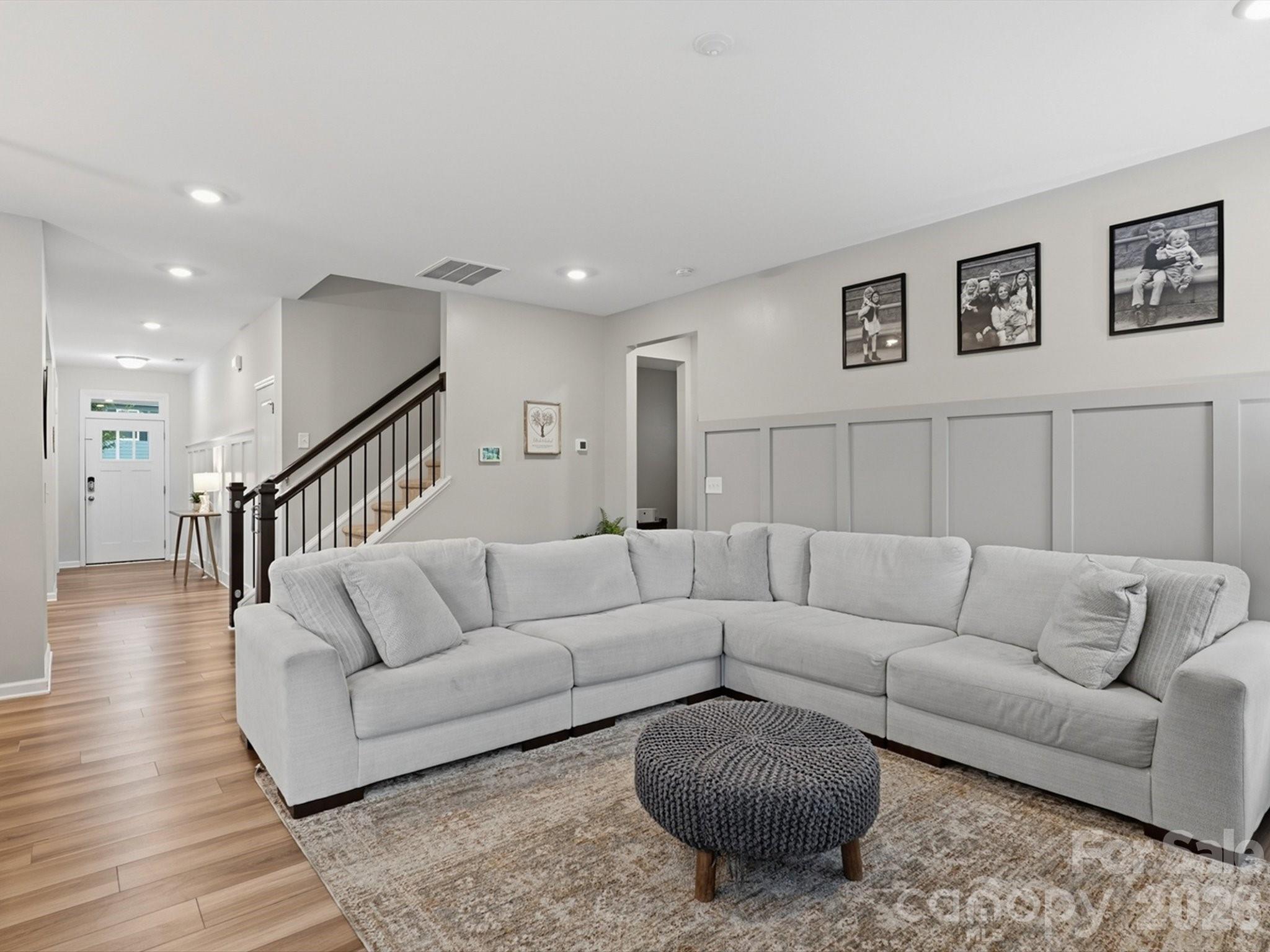 7159 Astella Way Property Photo 12