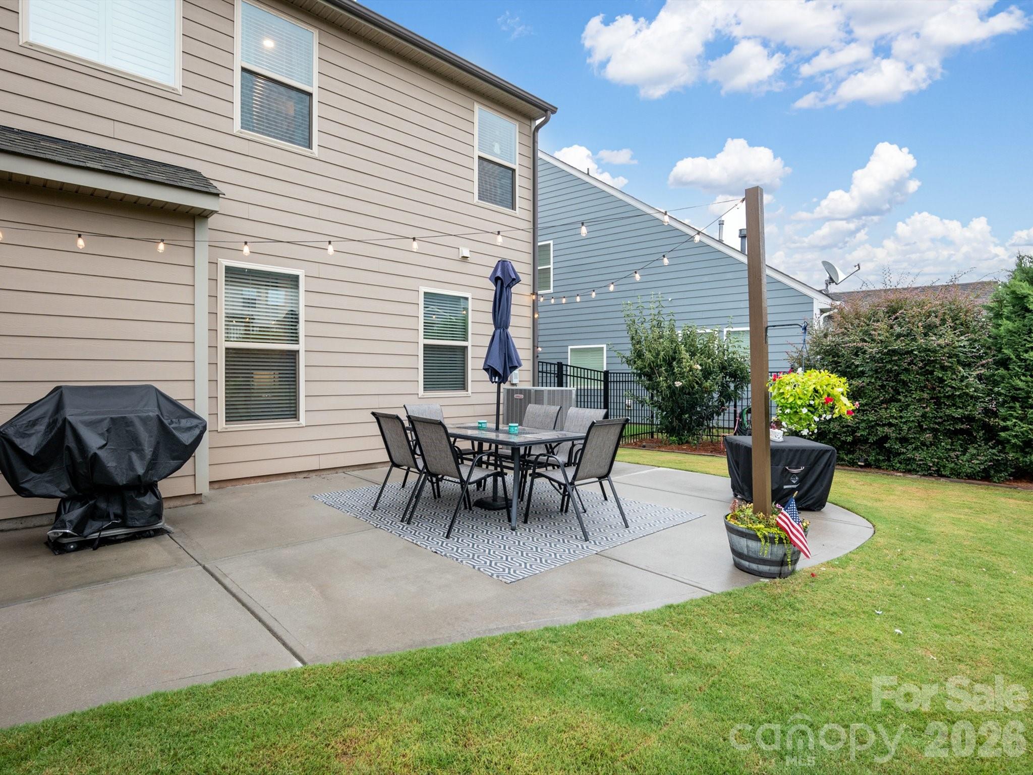 7159 Astella Way Property Photo 38