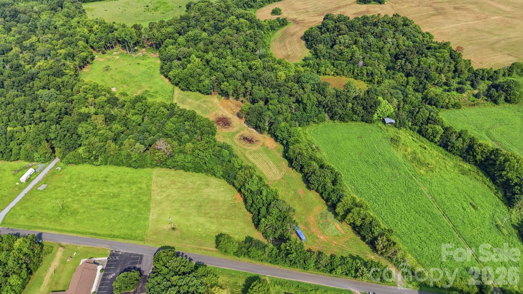 3888 Heathcliff Road Property Photo 4