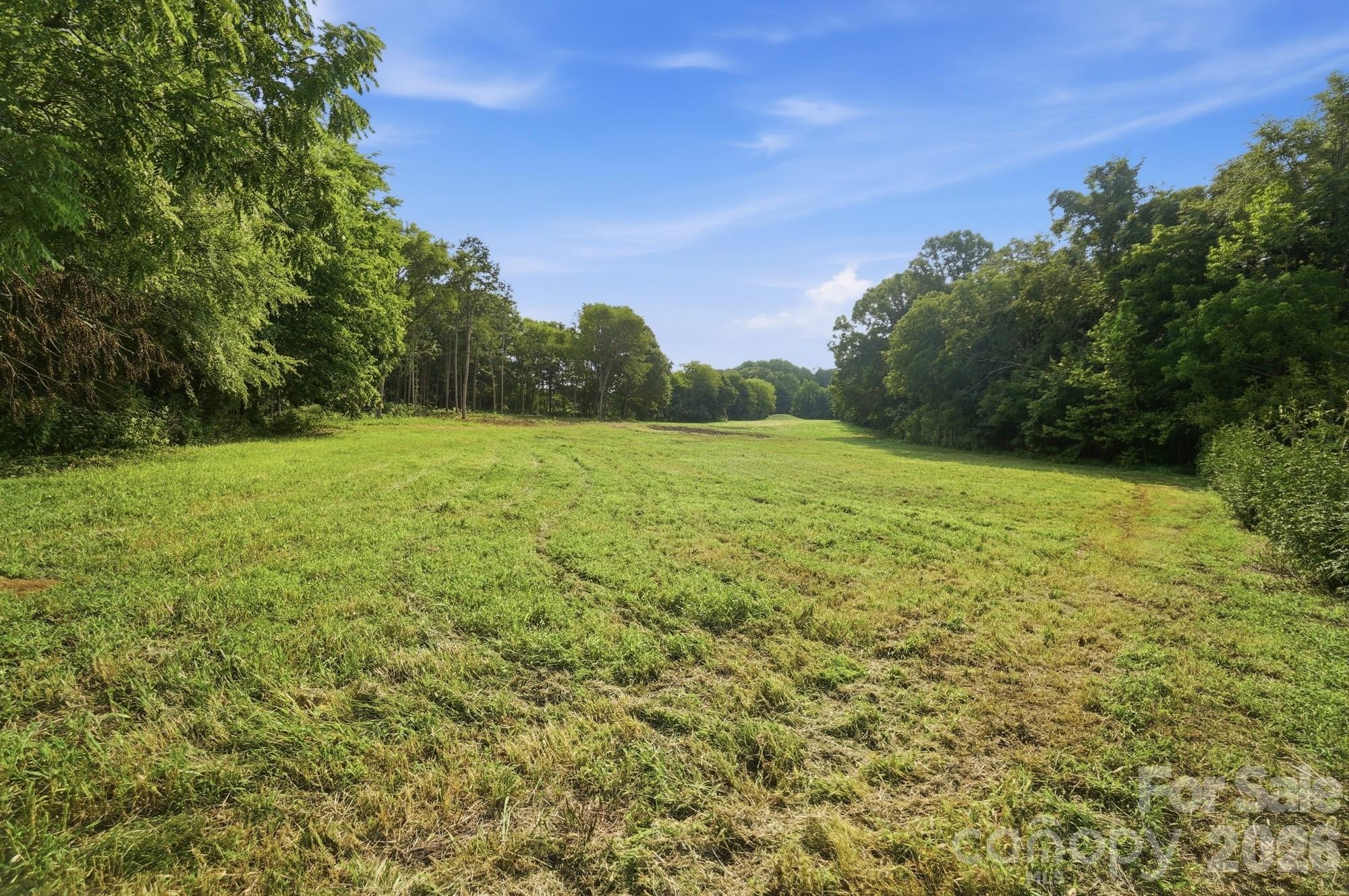 3888 Heathcliff Road Property Photo 10