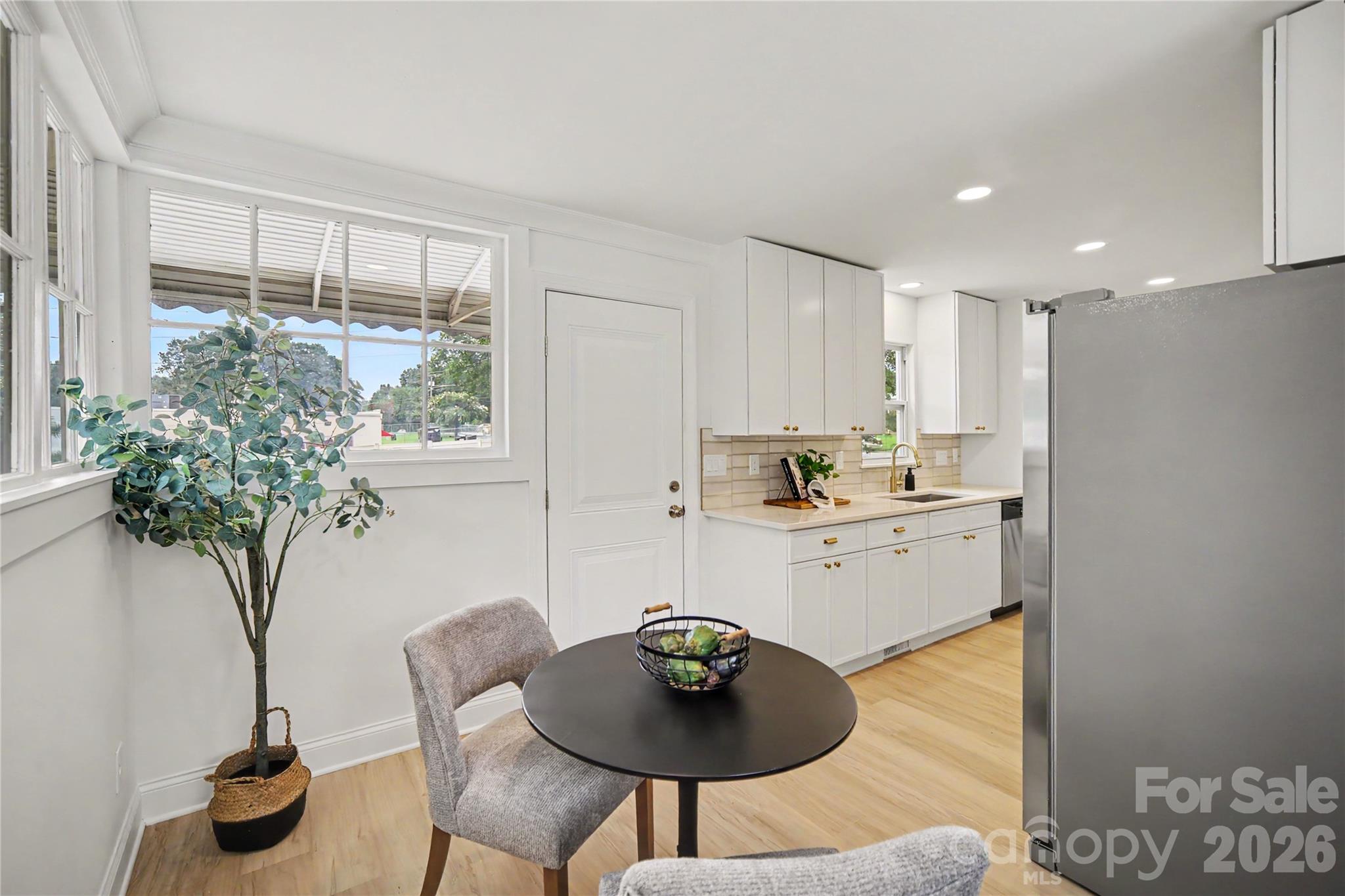 506 Linwood Road Property Photo 8
