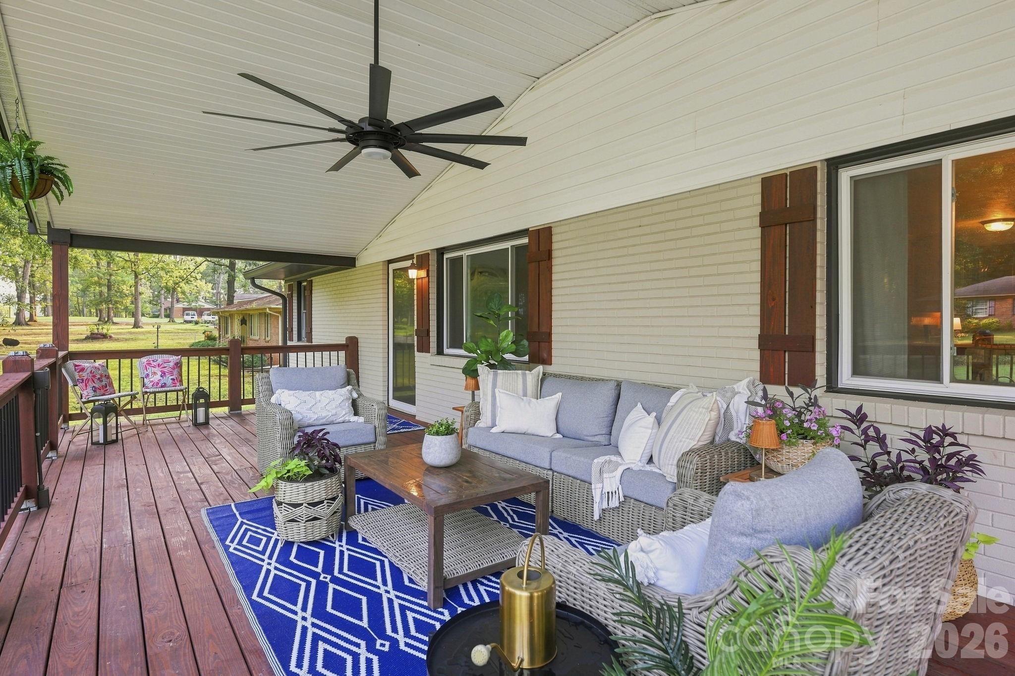 2204 Wilson Avenue Property Photo 3