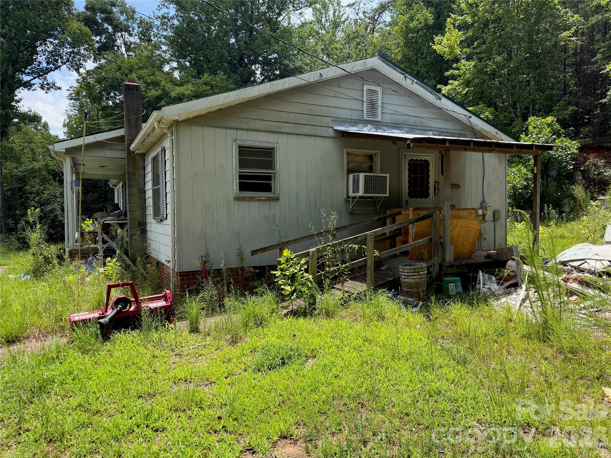 5022 Old Nc 18 Highway Property Photo 3