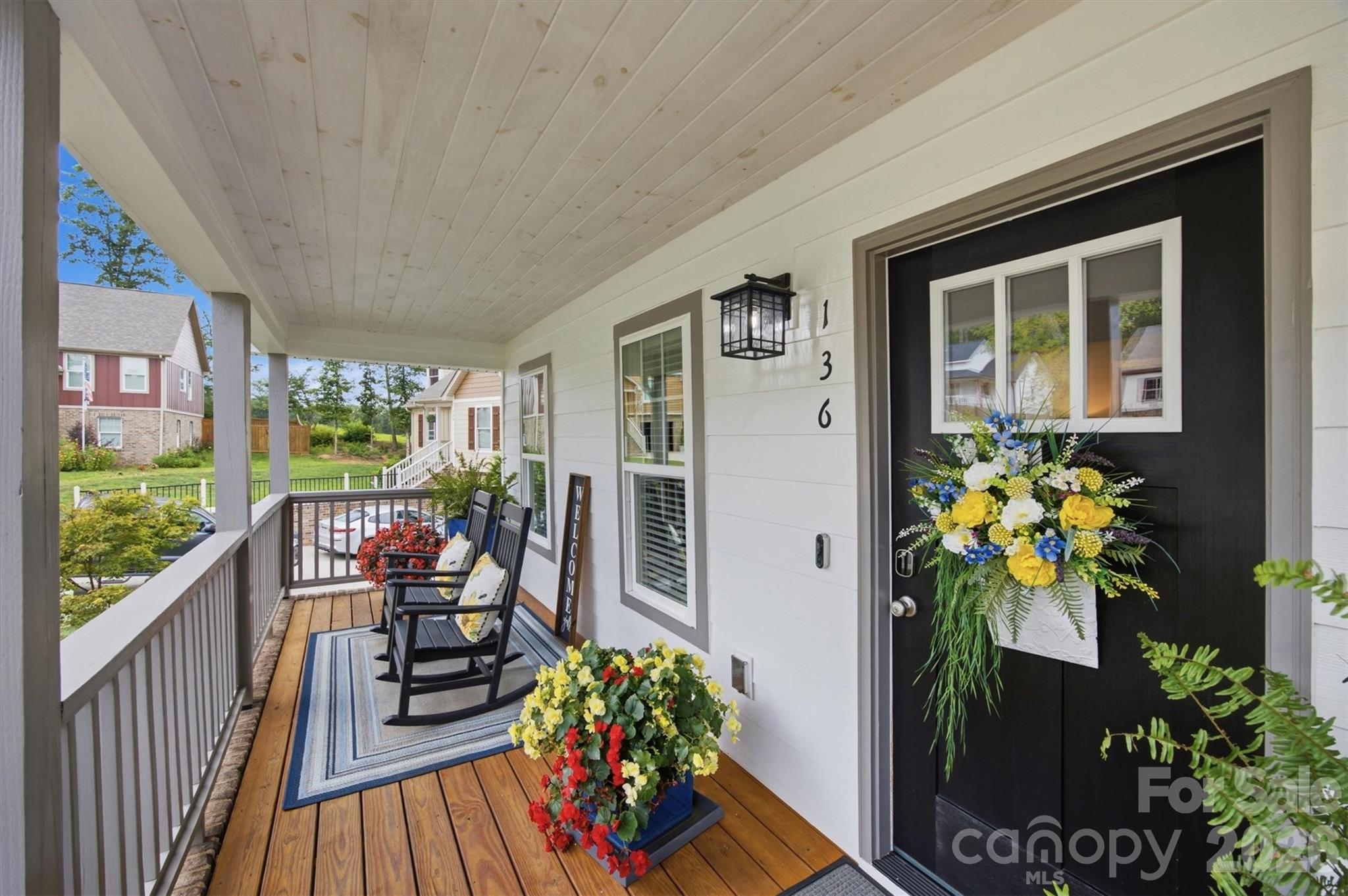 136 Maplewood Court Property Photo 10