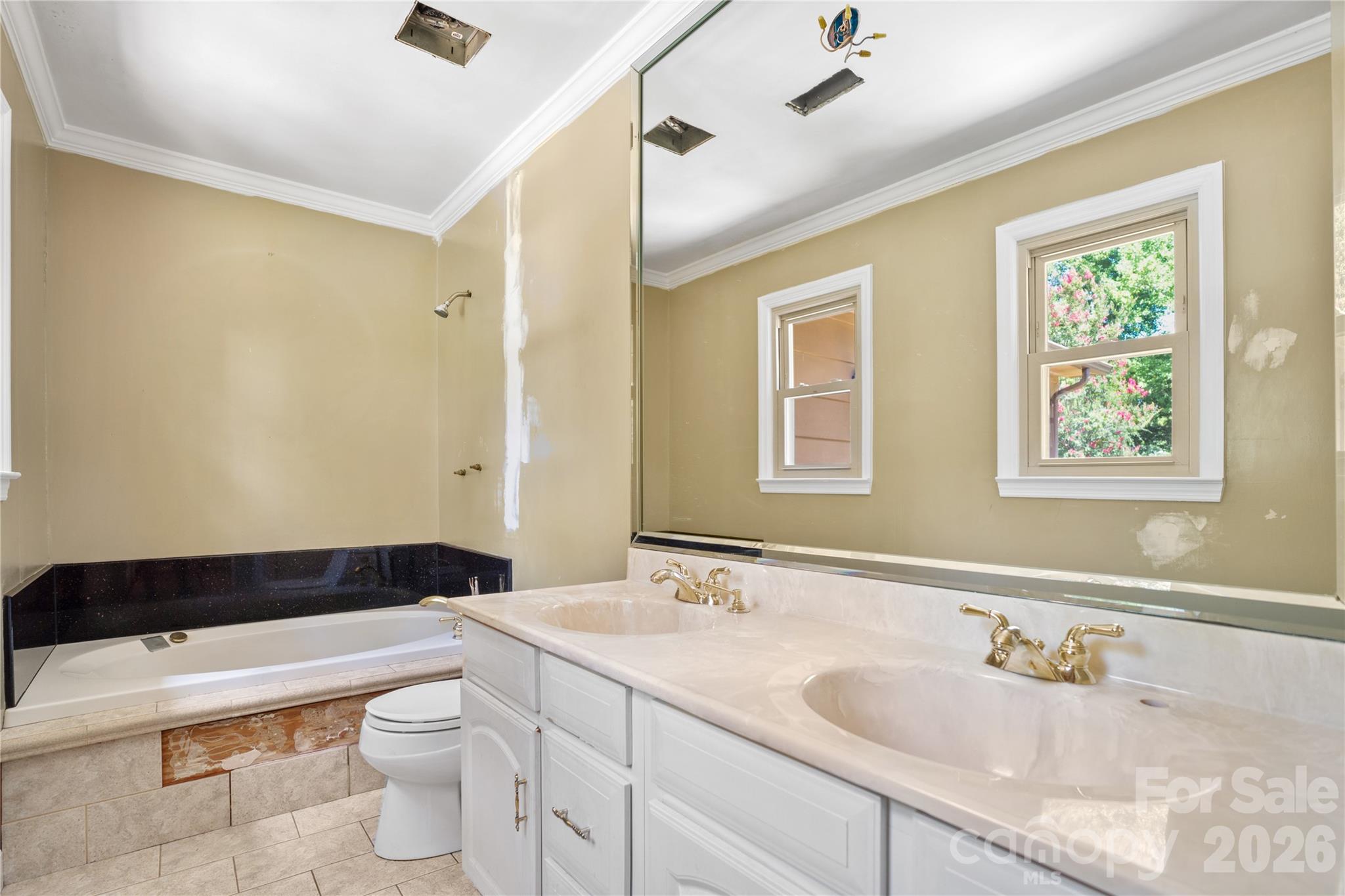 1433 Niagara Circle Property Photo 14