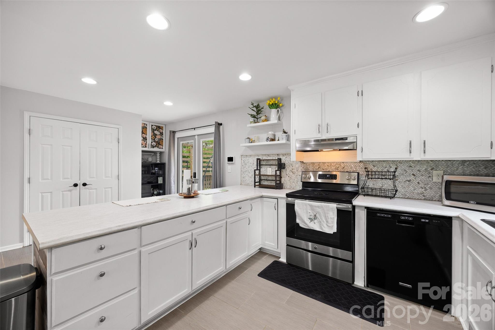 1537 Mcgill Street Property Photo 11